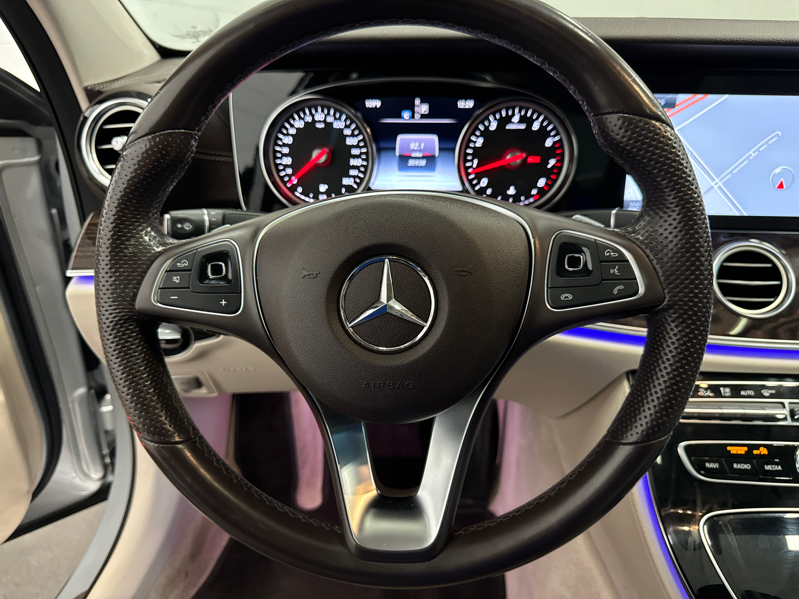 2017 Mercedes-Benz E-Class E 300 9