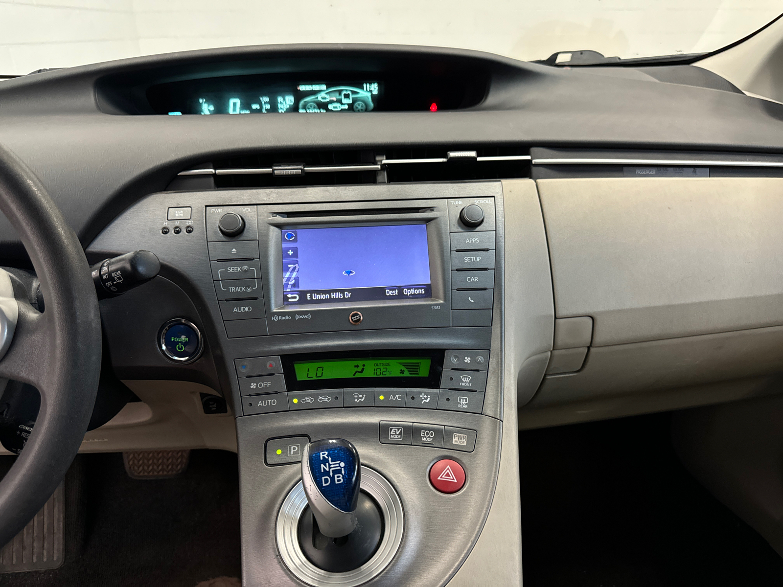 2012 Toyota Prius Three 11