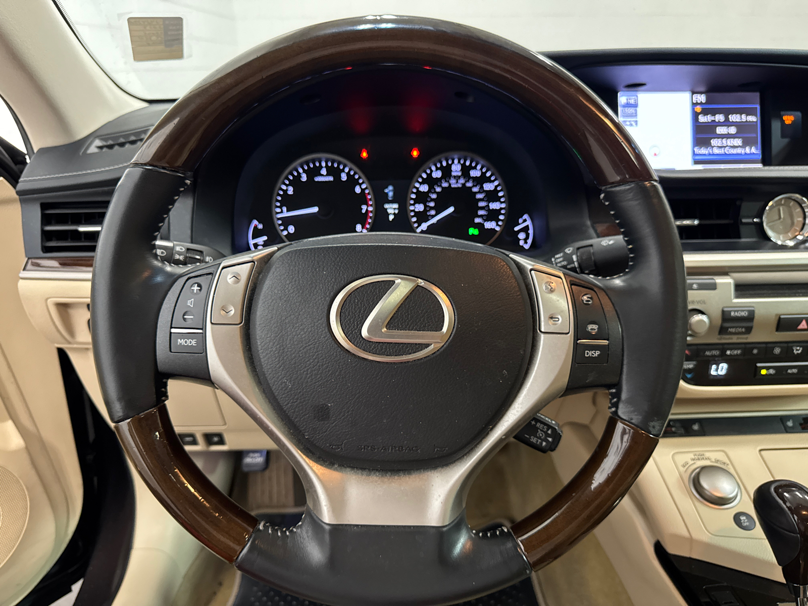 2013 Lexus ES 350 11