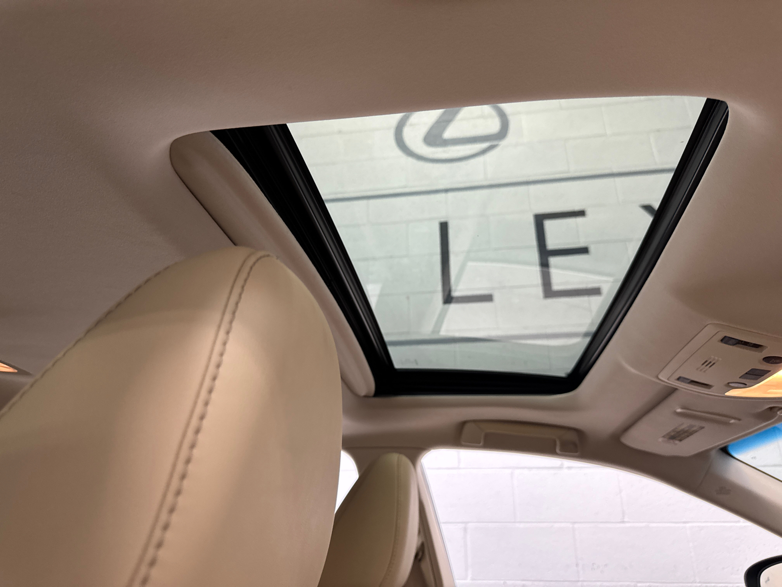 2013 Lexus ES 350 22