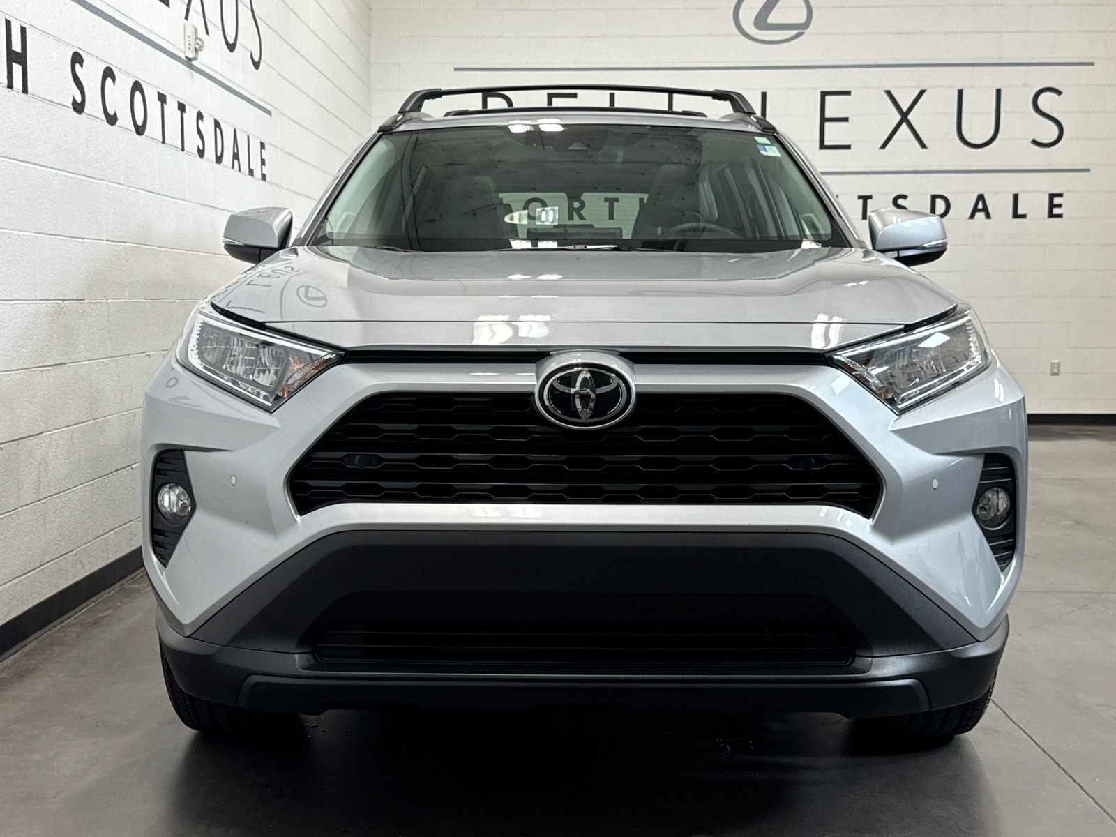 2021 Toyota RAV4 XLE Premium 2