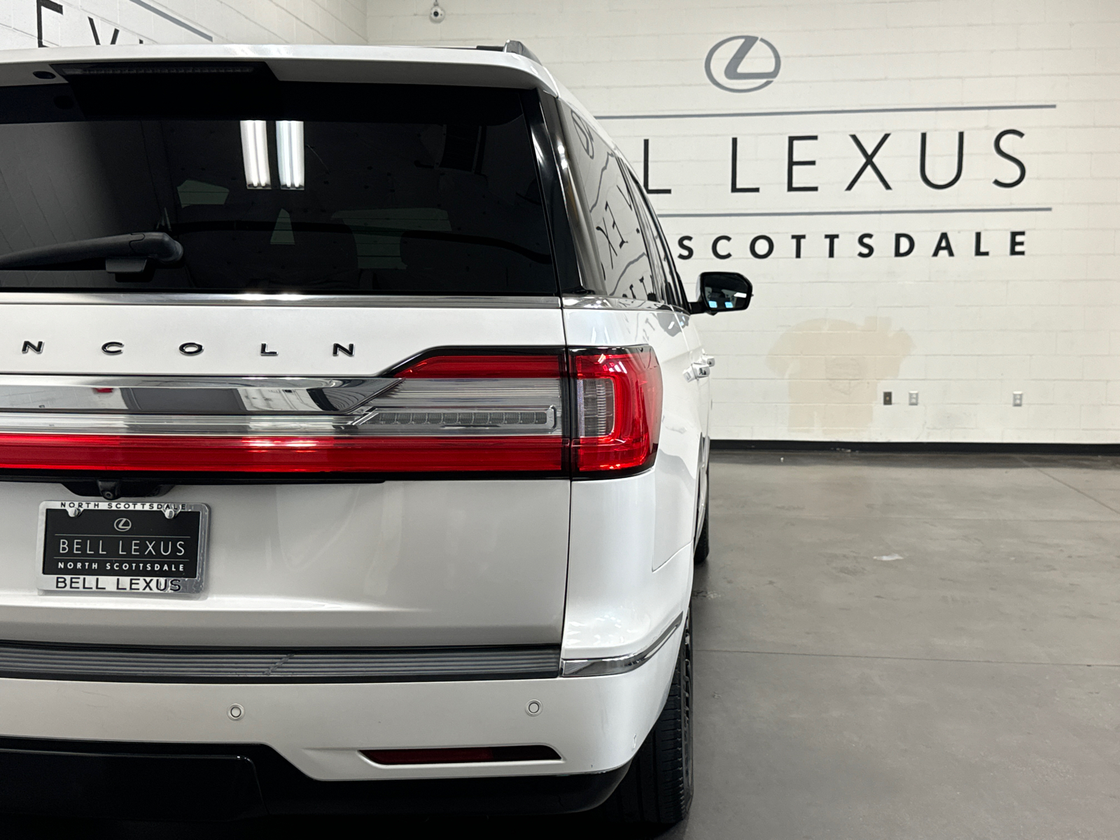 2018 Lincoln Navigator L Black Label 25