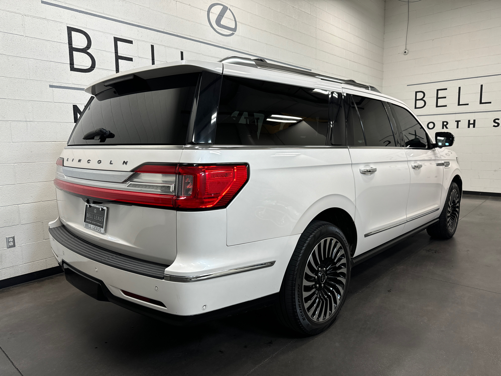 2018 Lincoln Navigator L Black Label 27