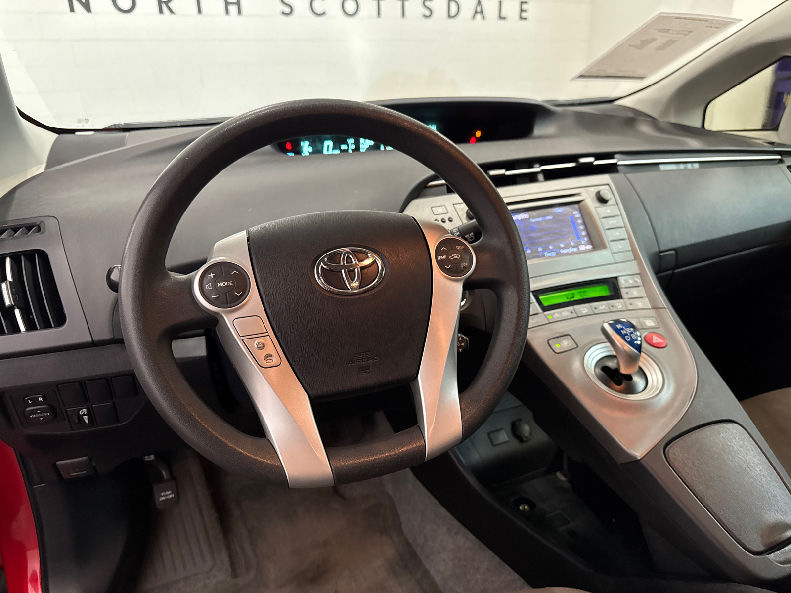 2015 Toyota Prius Two 18