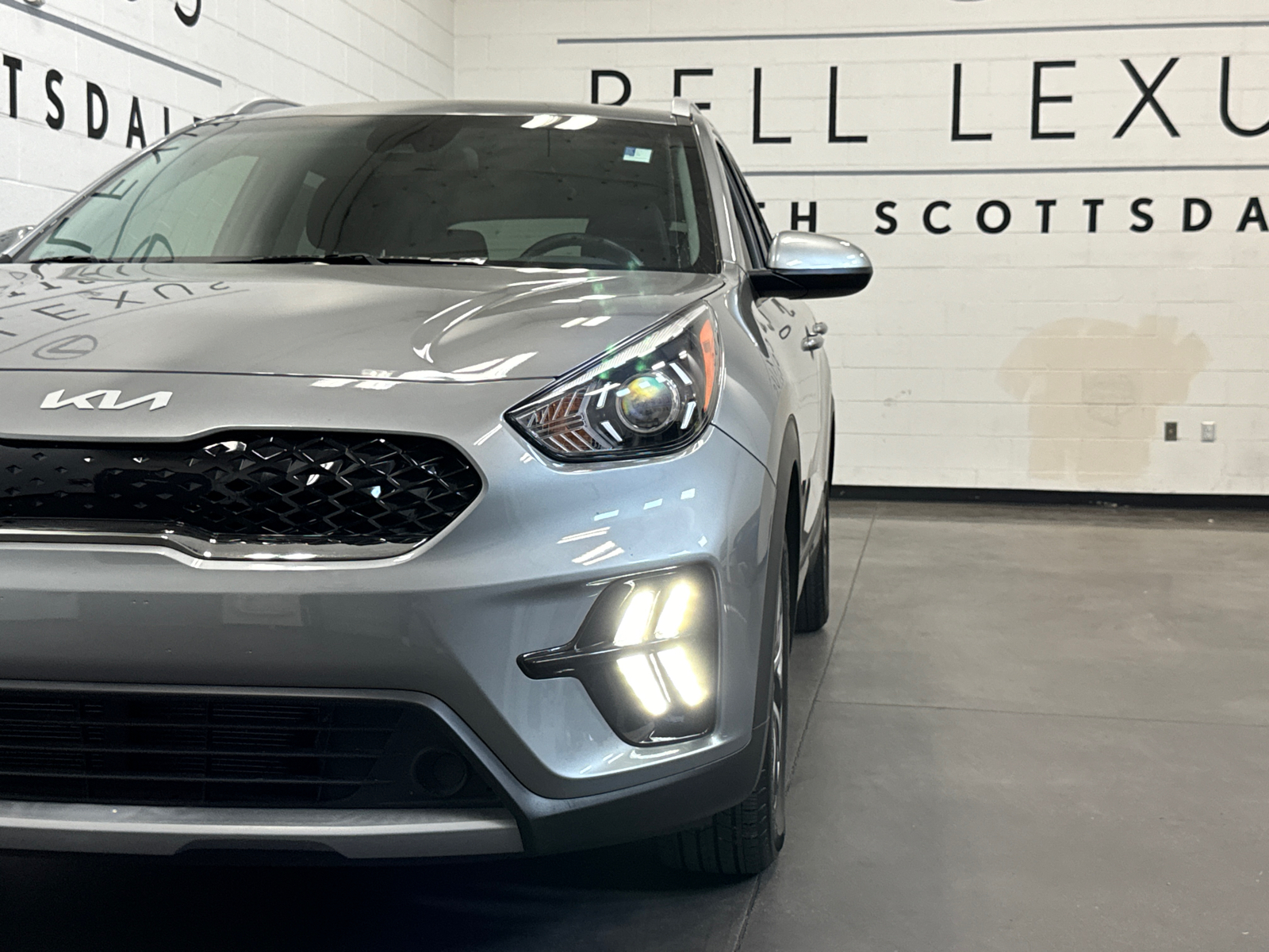 2022 Kia Niro LXS 3