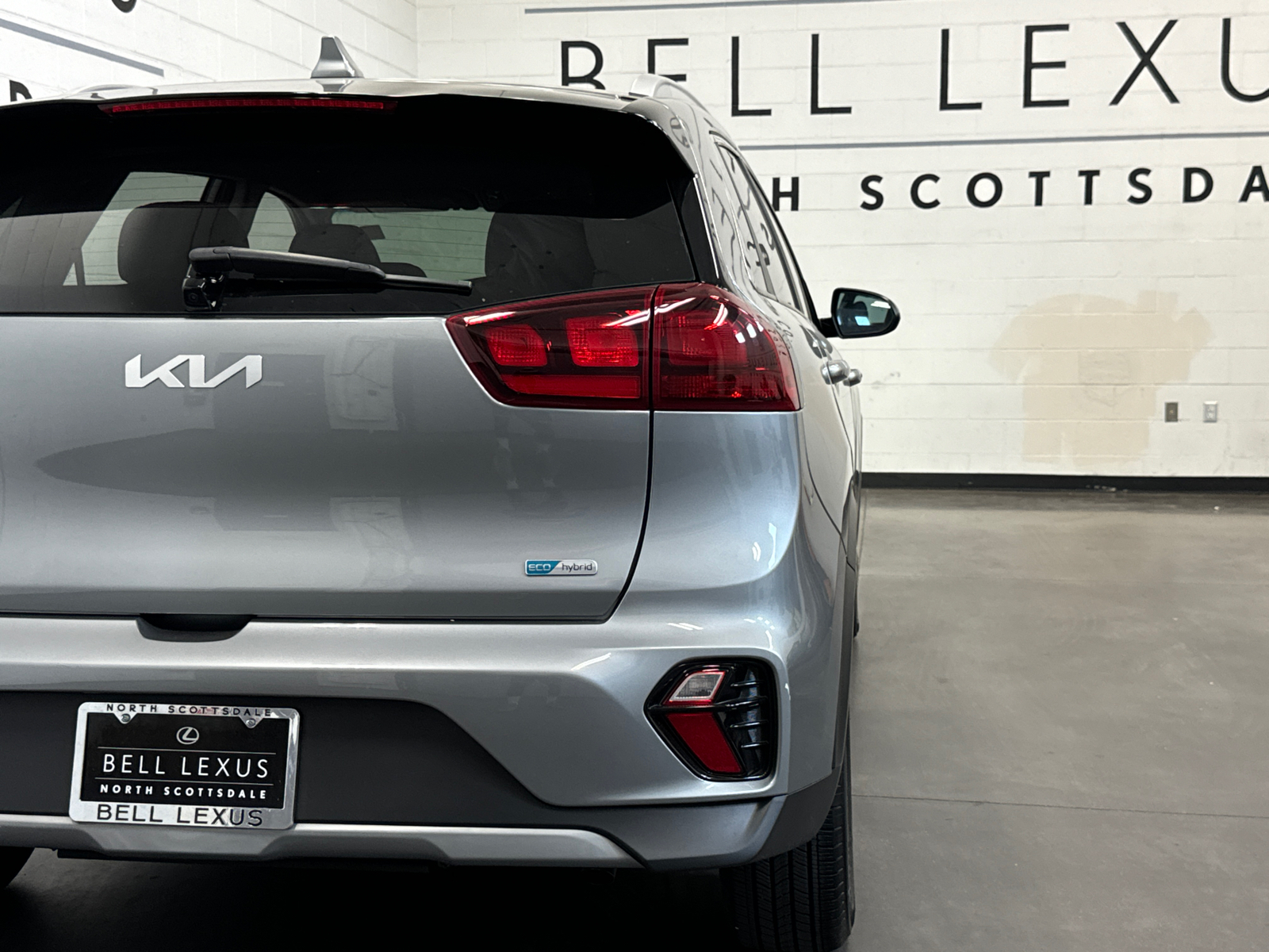 2022 Kia Niro LXS 23