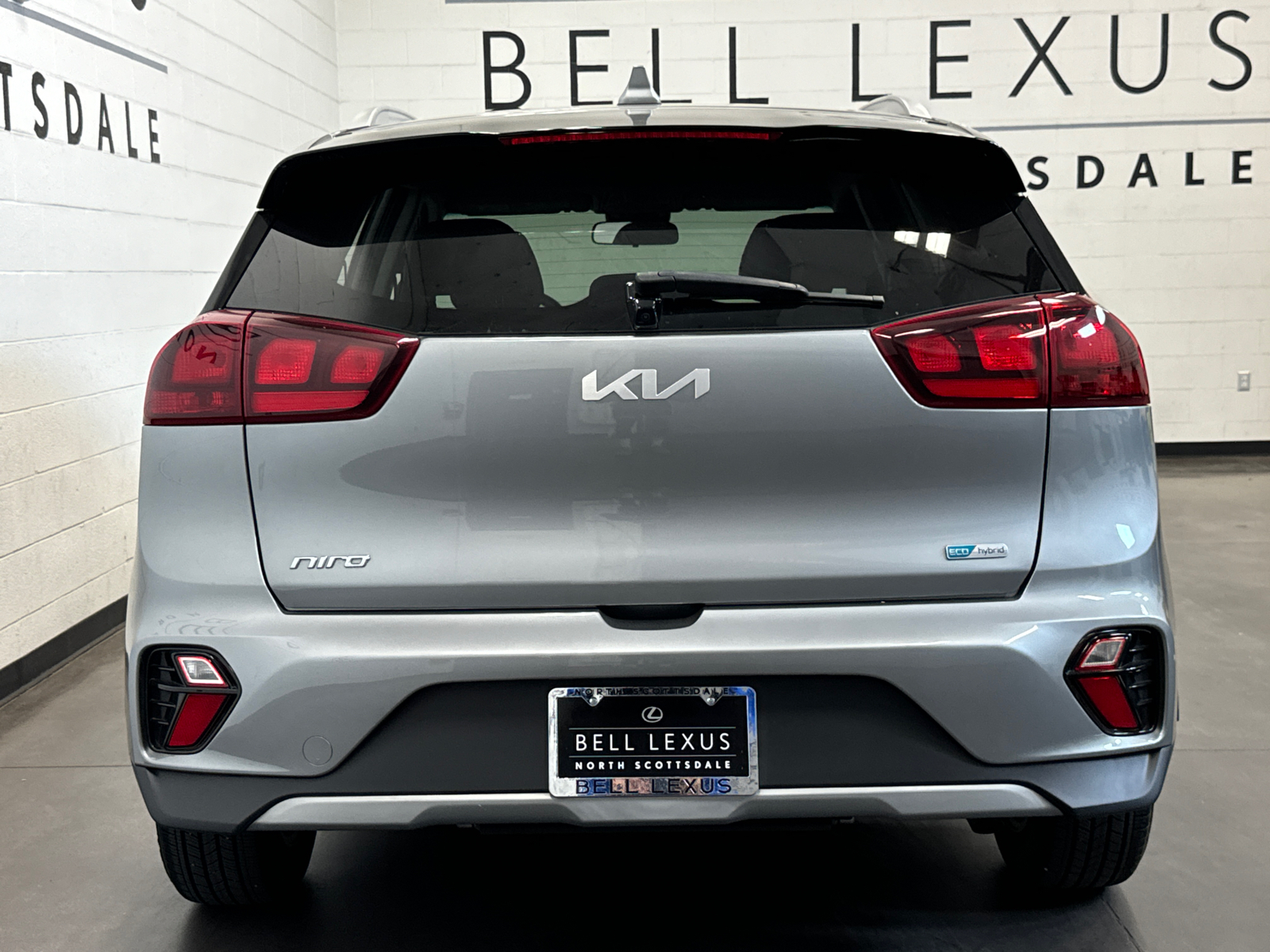 2022 Kia Niro LXS 24