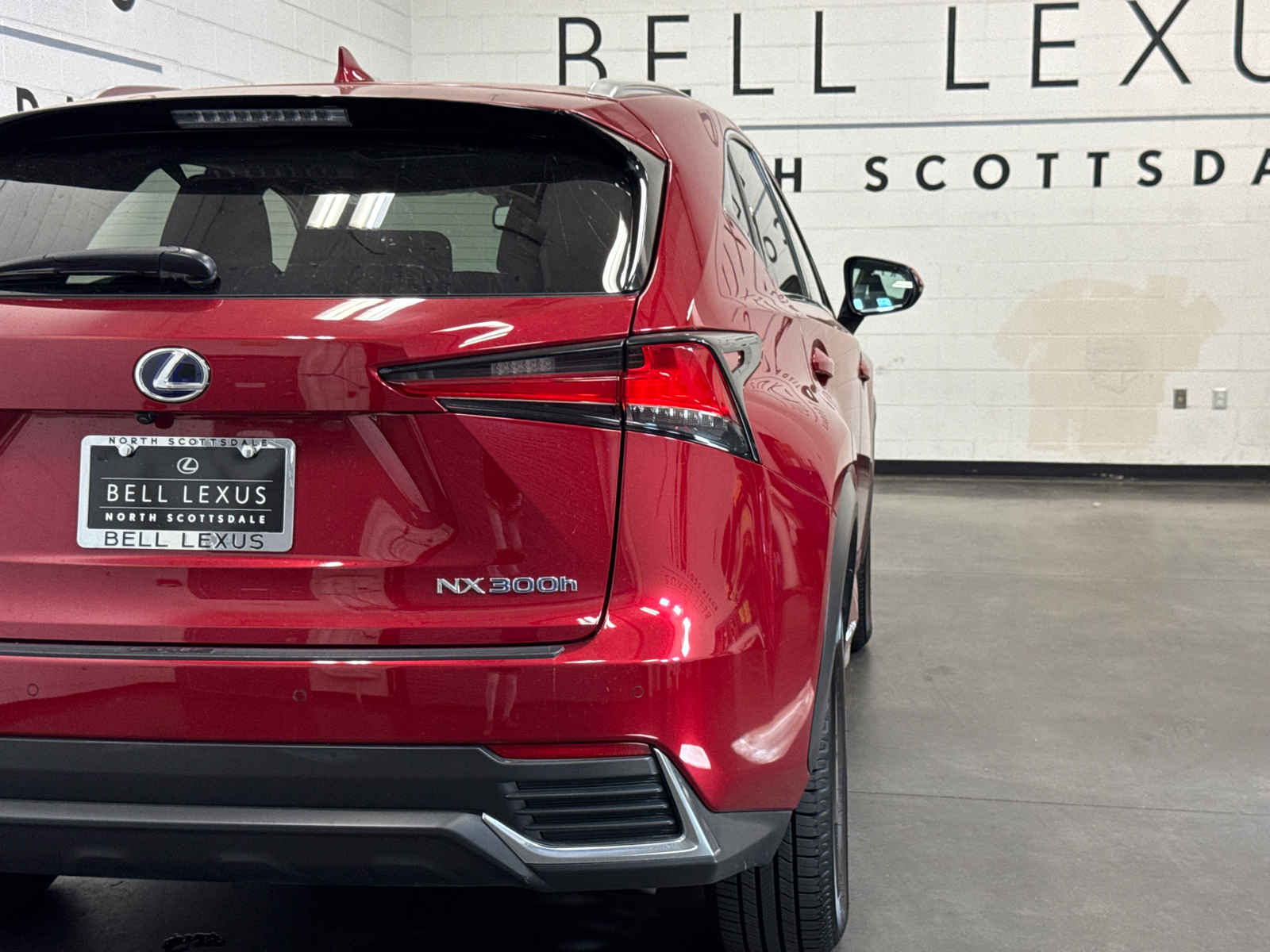 2020 Lexus NX 300h 27