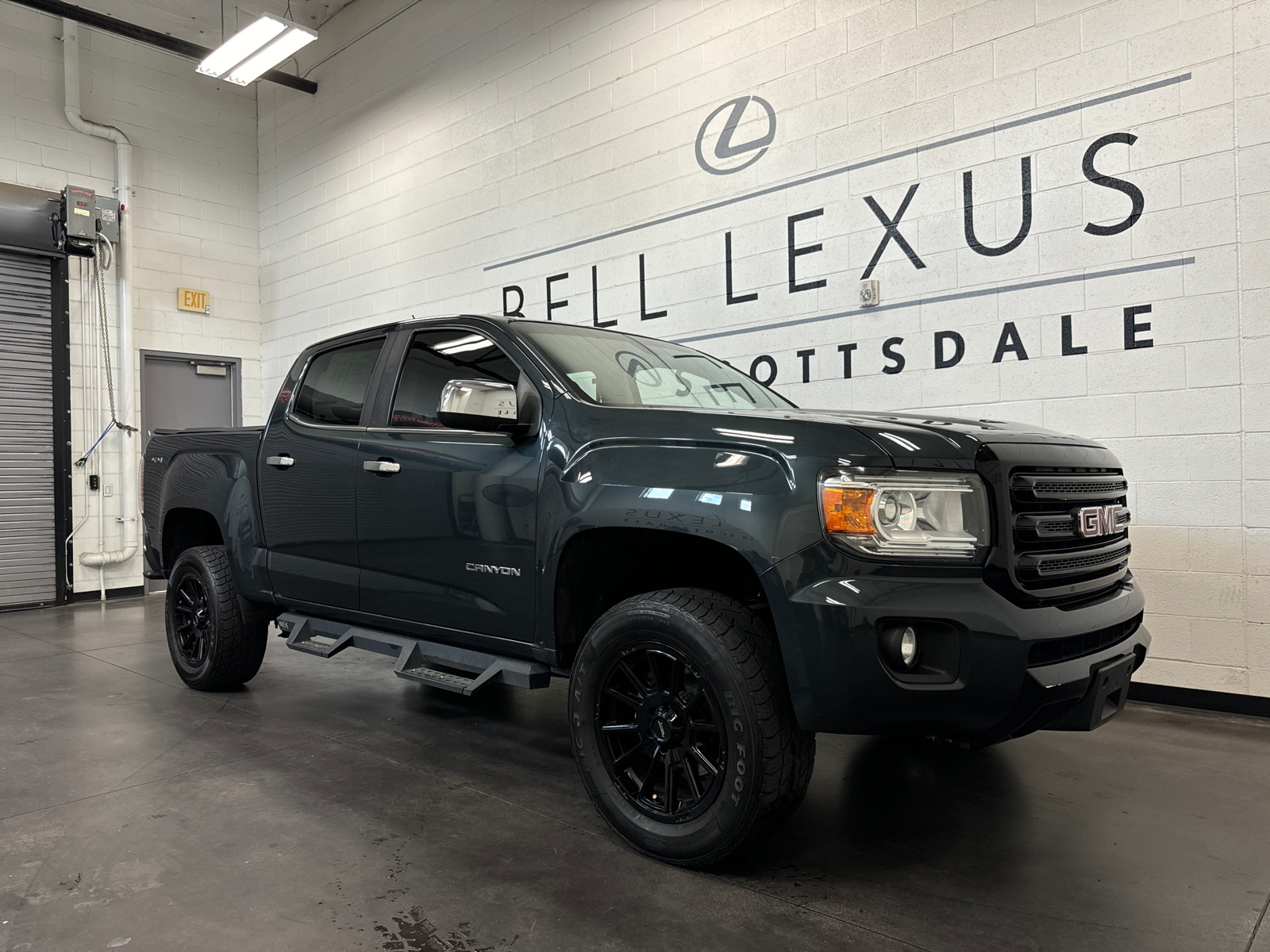 2018 GMC Canyon SLT 1