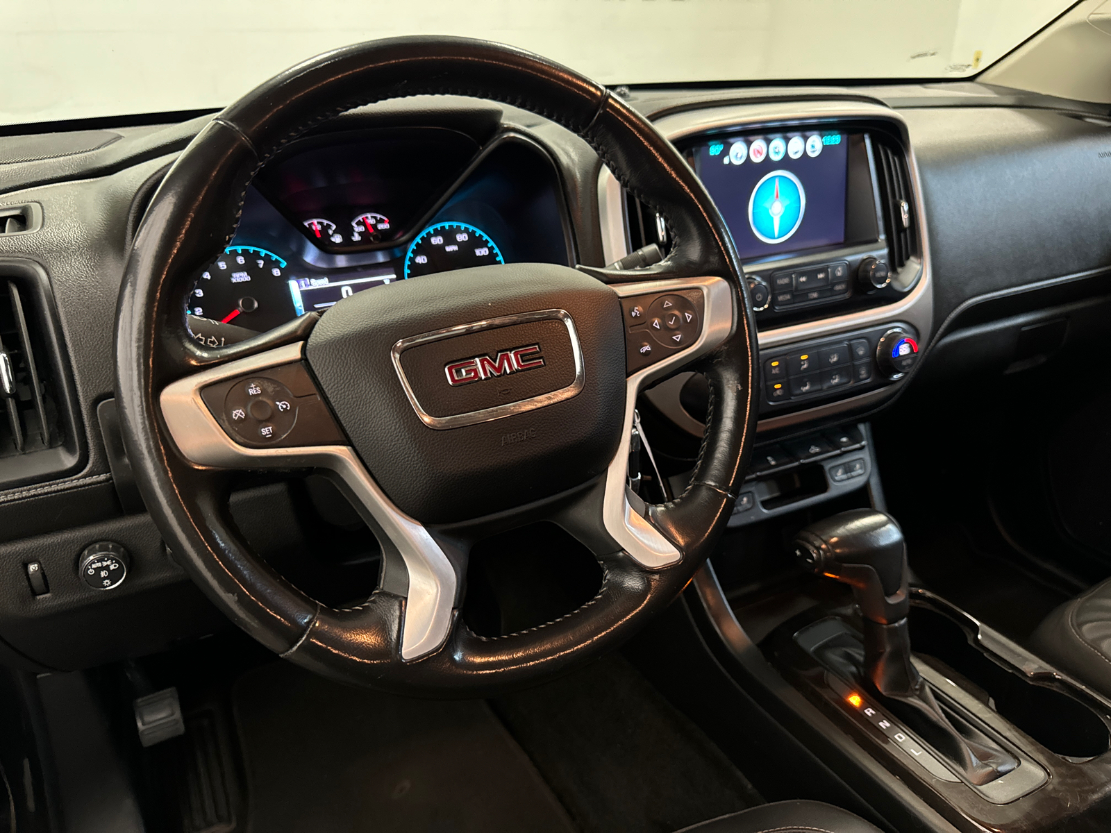 2018 GMC Canyon SLT 16