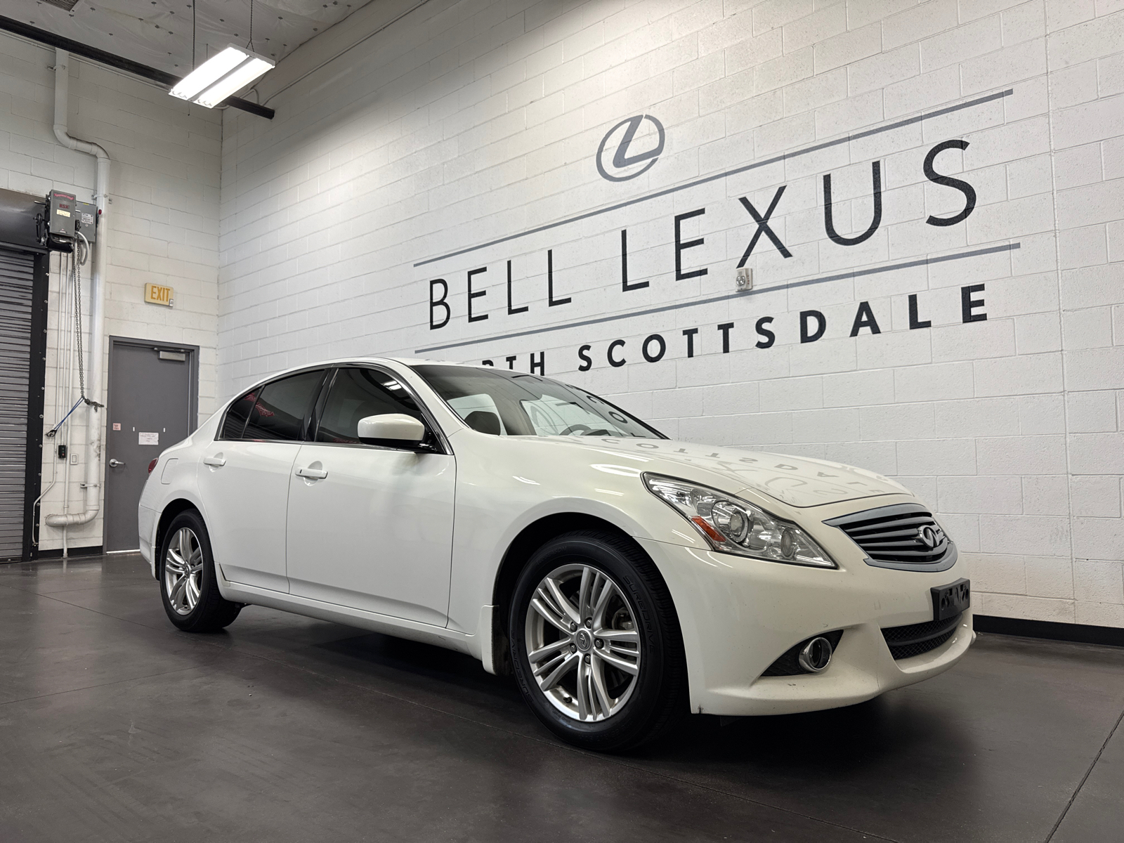 2011 INFINITI G37 X 1