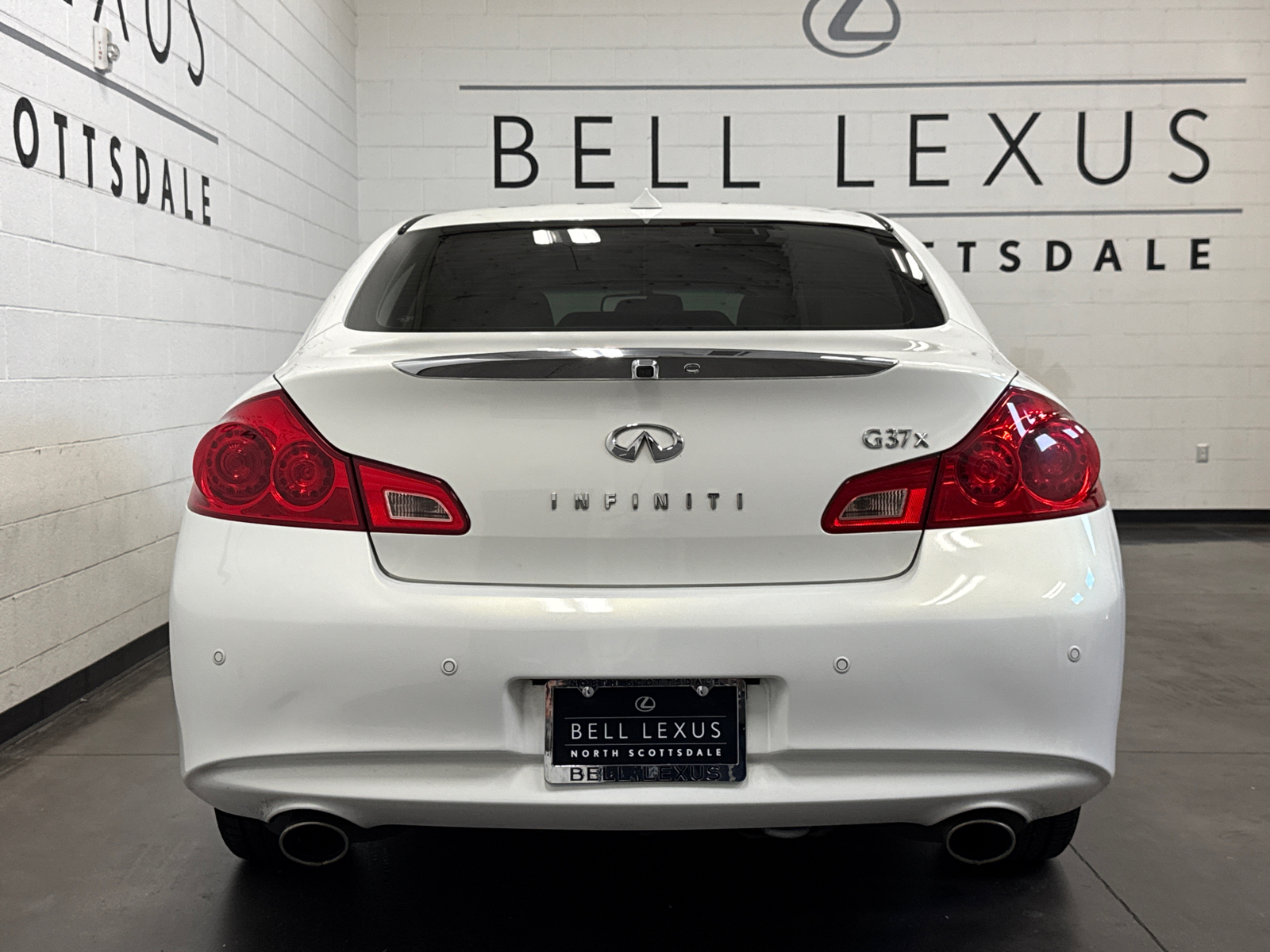 2011 INFINITI G37 X 22