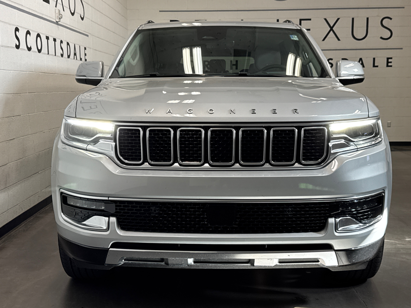 2022 Jeep Wagoneer Series III 2