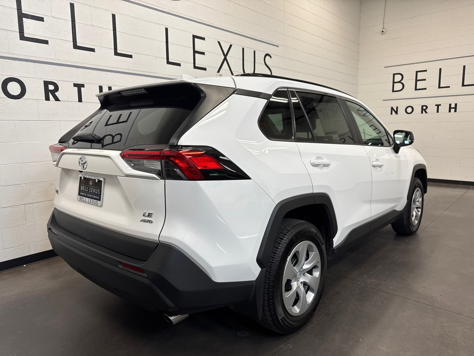 2021 Toyota RAV4 LE 3