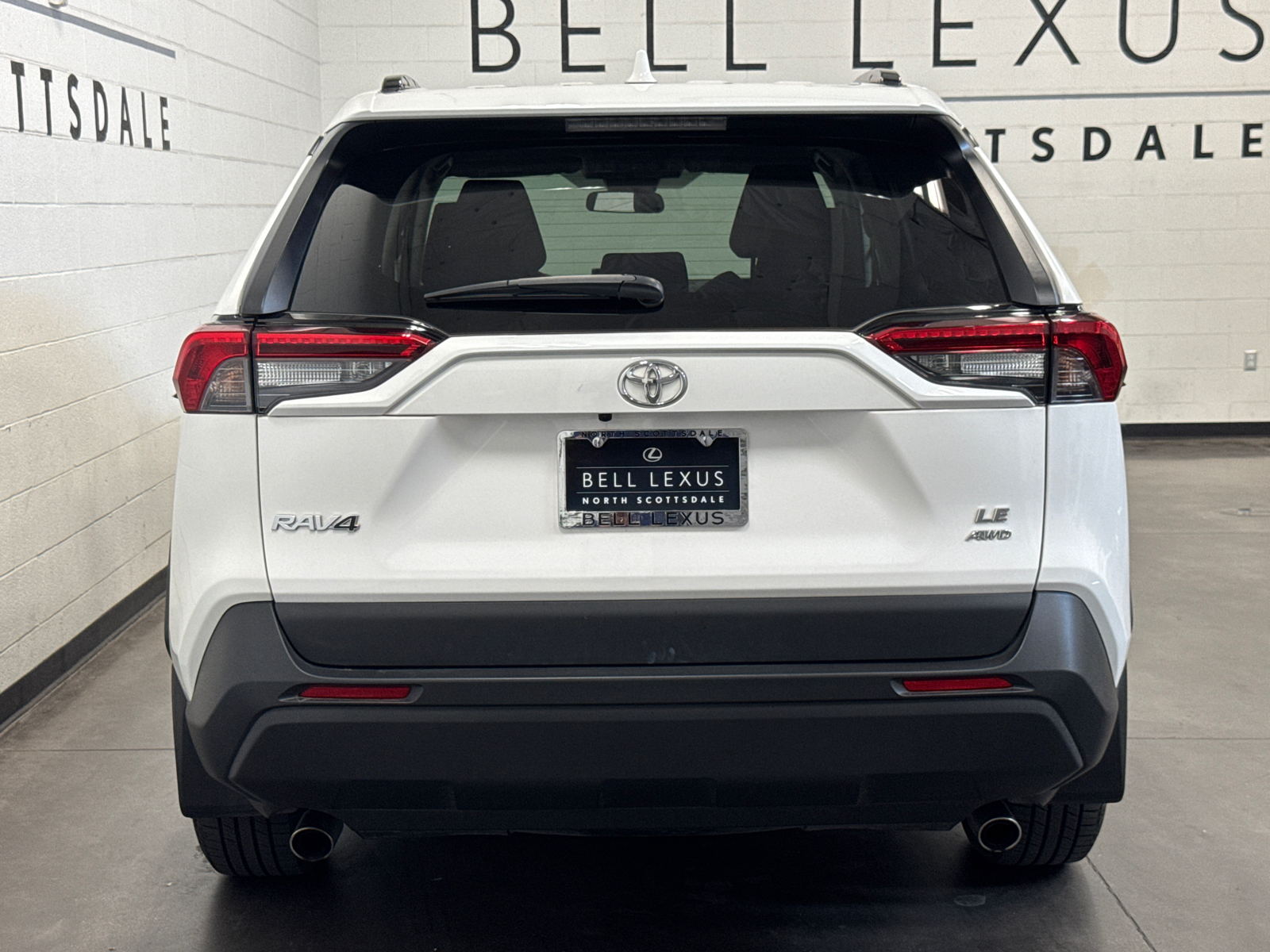 2021 Toyota RAV4 LE 4