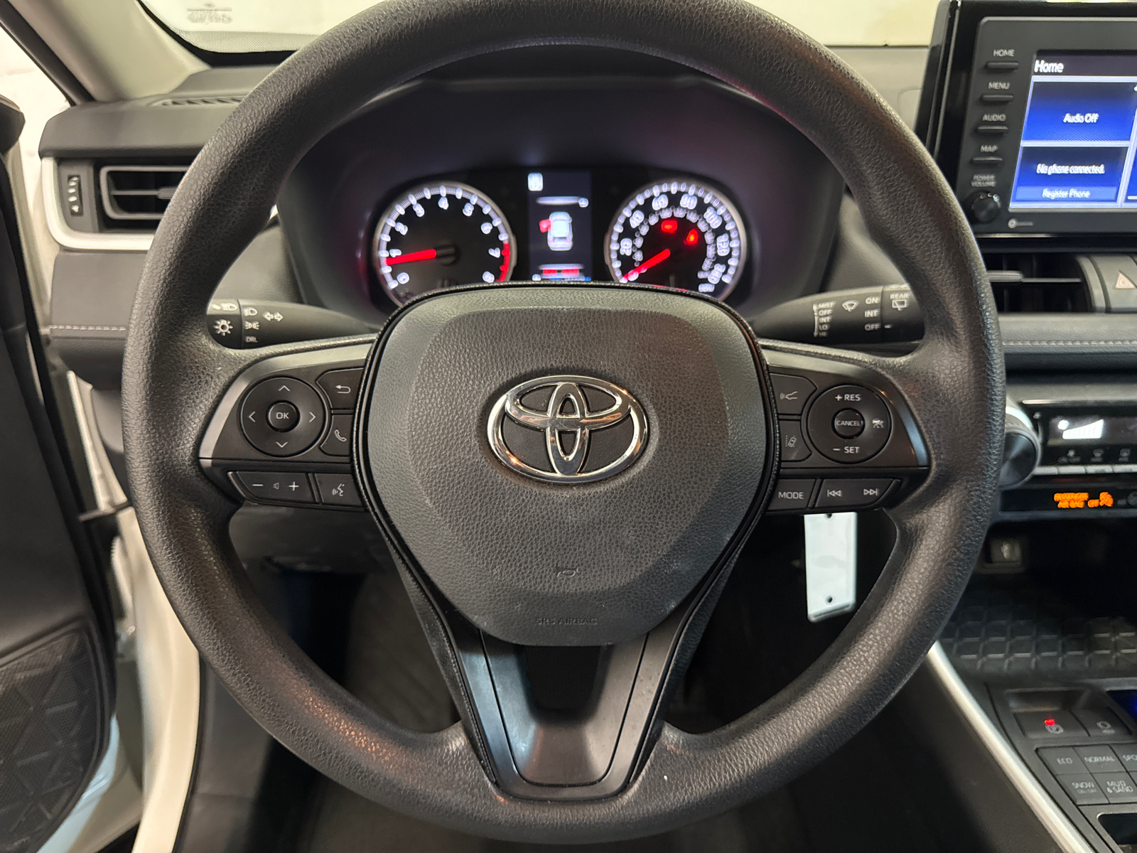 2021 Toyota RAV4 LE 14