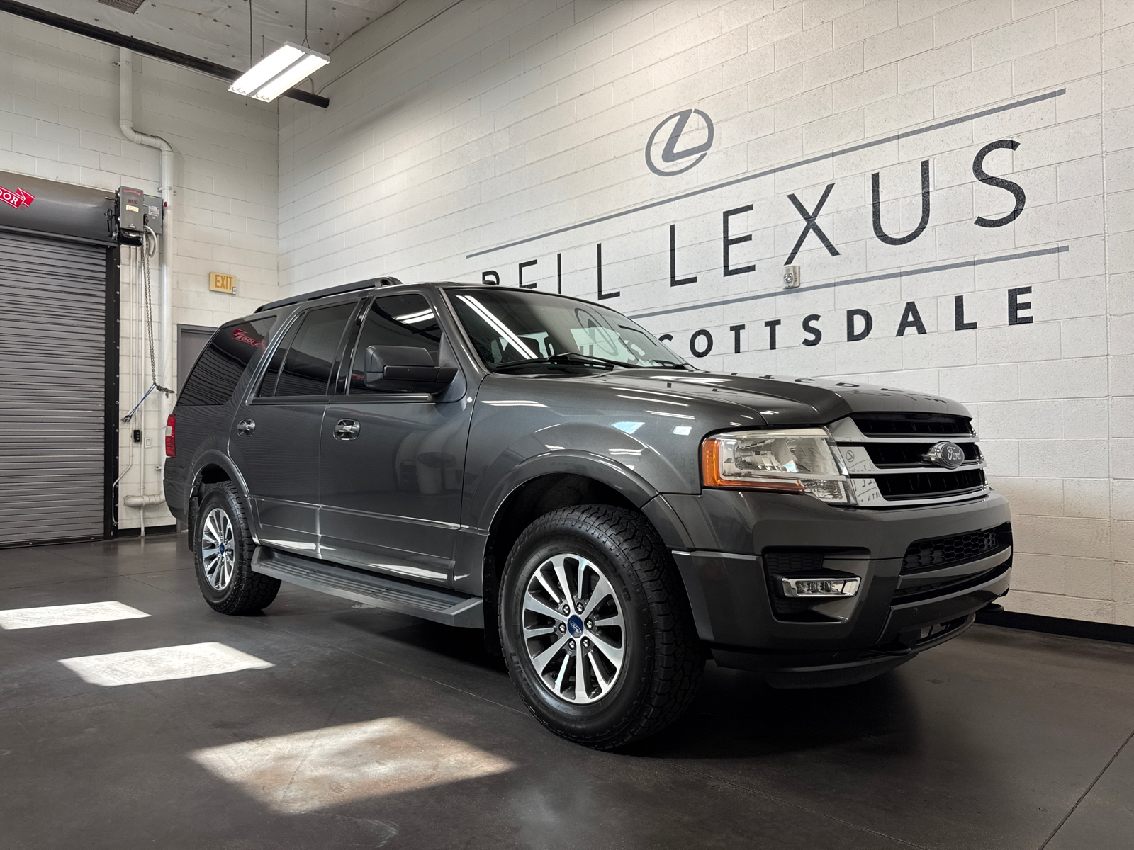 2017 Ford Expedition XLT 1