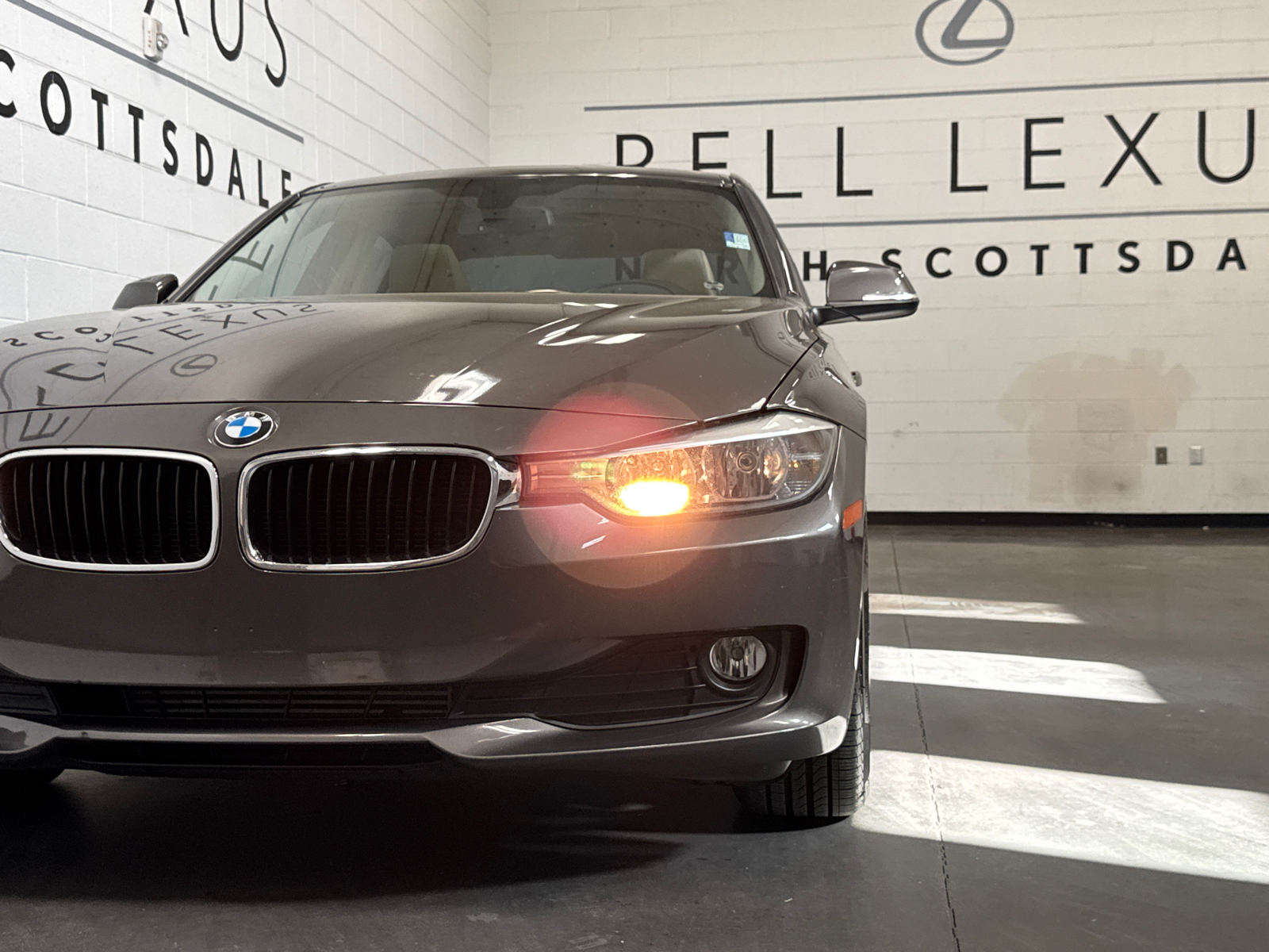 2014 BMW 3 Series 320i 3