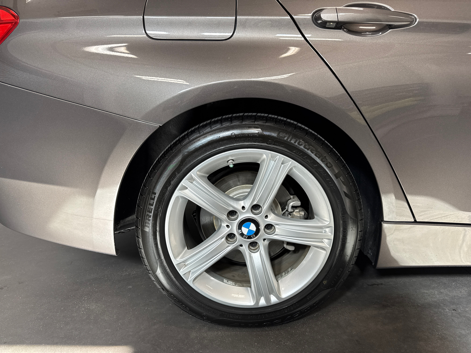 2014 BMW 3 Series 320i 22