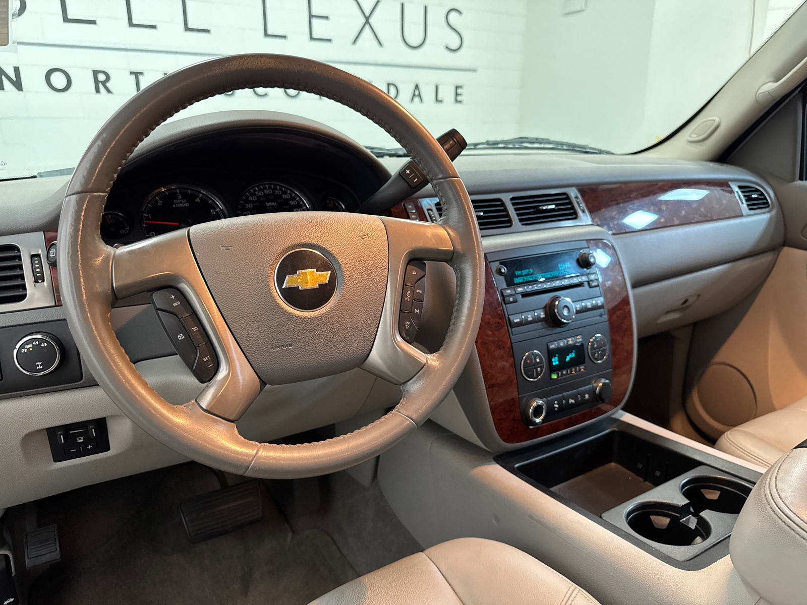 2011 Chevrolet Tahoe LT 19