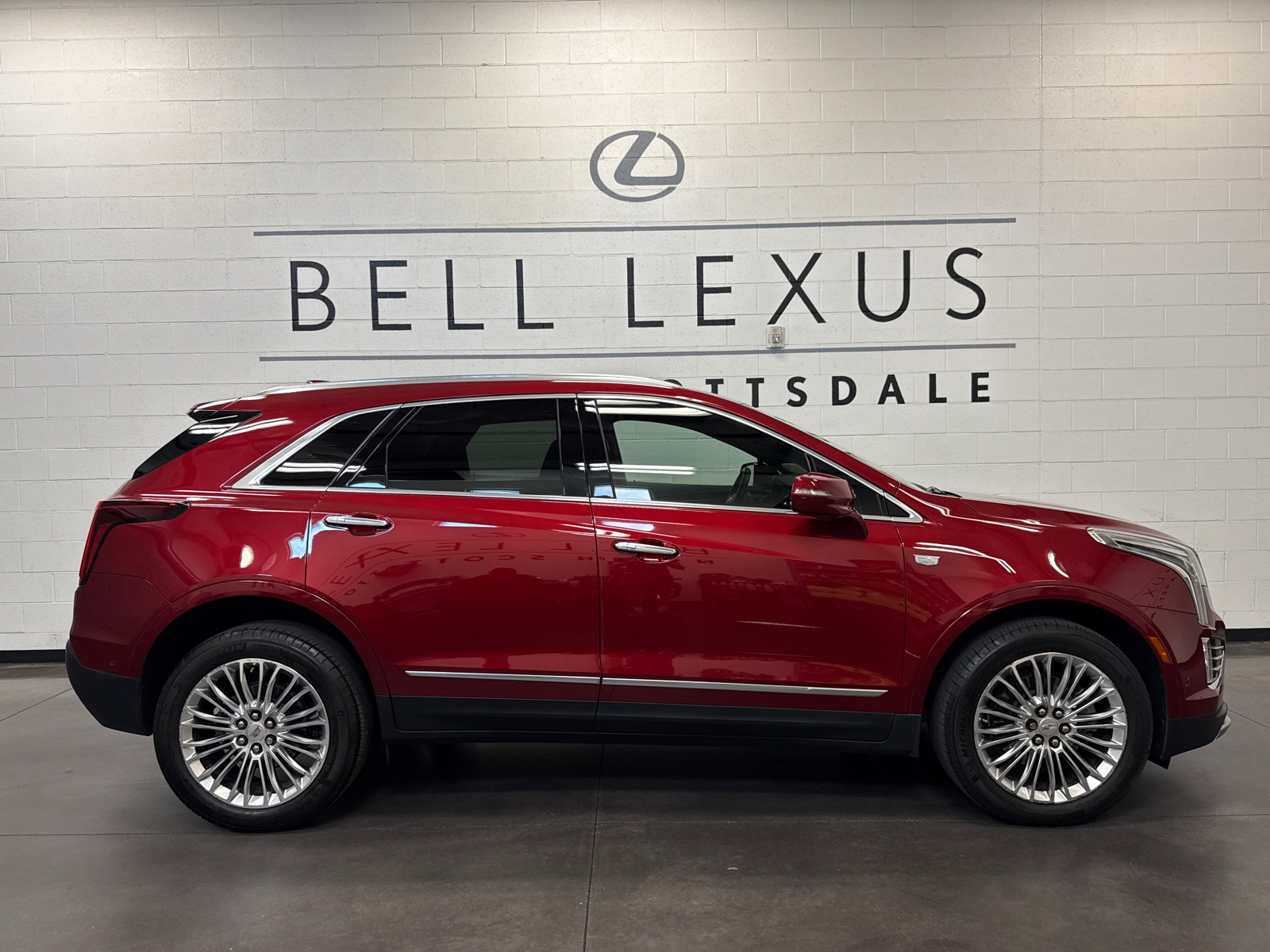 2020 Cadillac XT5 Premium Luxury 4