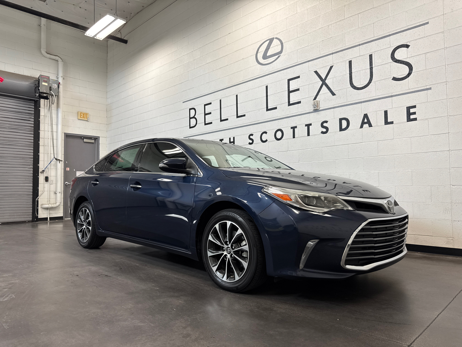 2017 Toyota Avalon XLE Premium 1