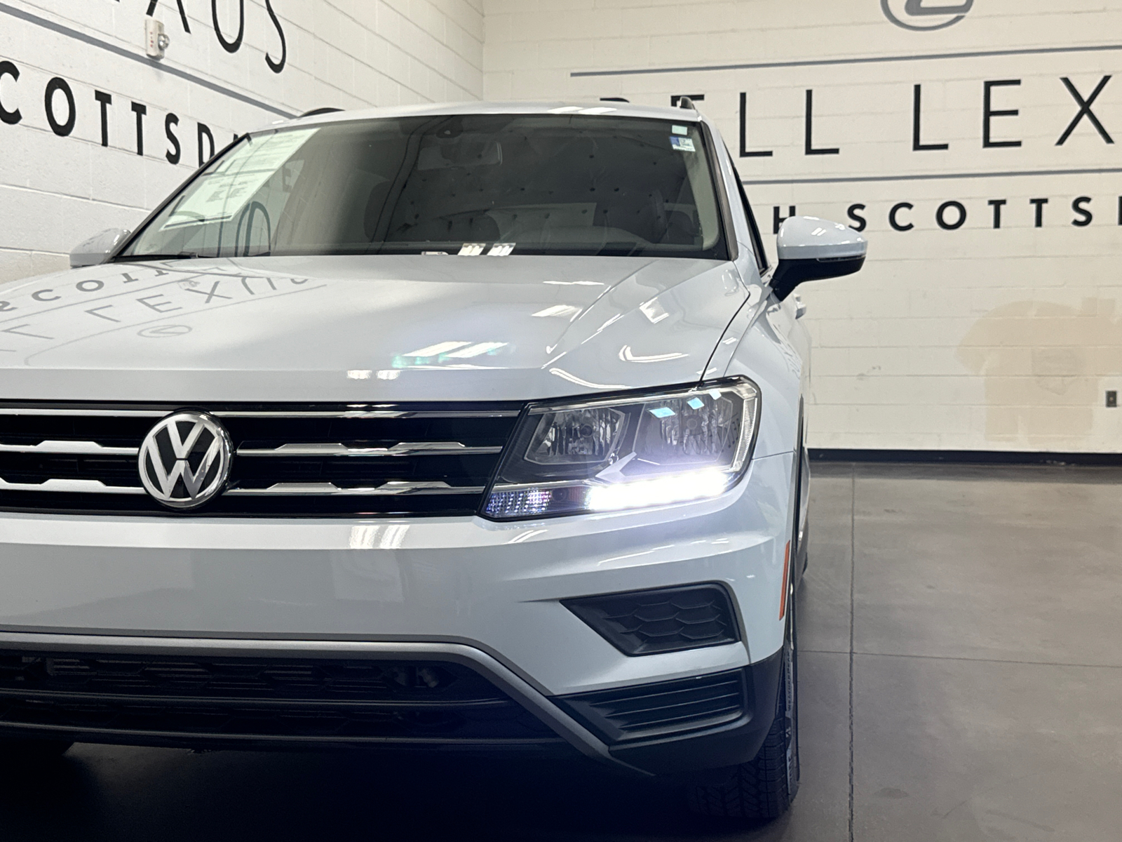 2018 Volkswagen Tiguan 2.0T SE 3