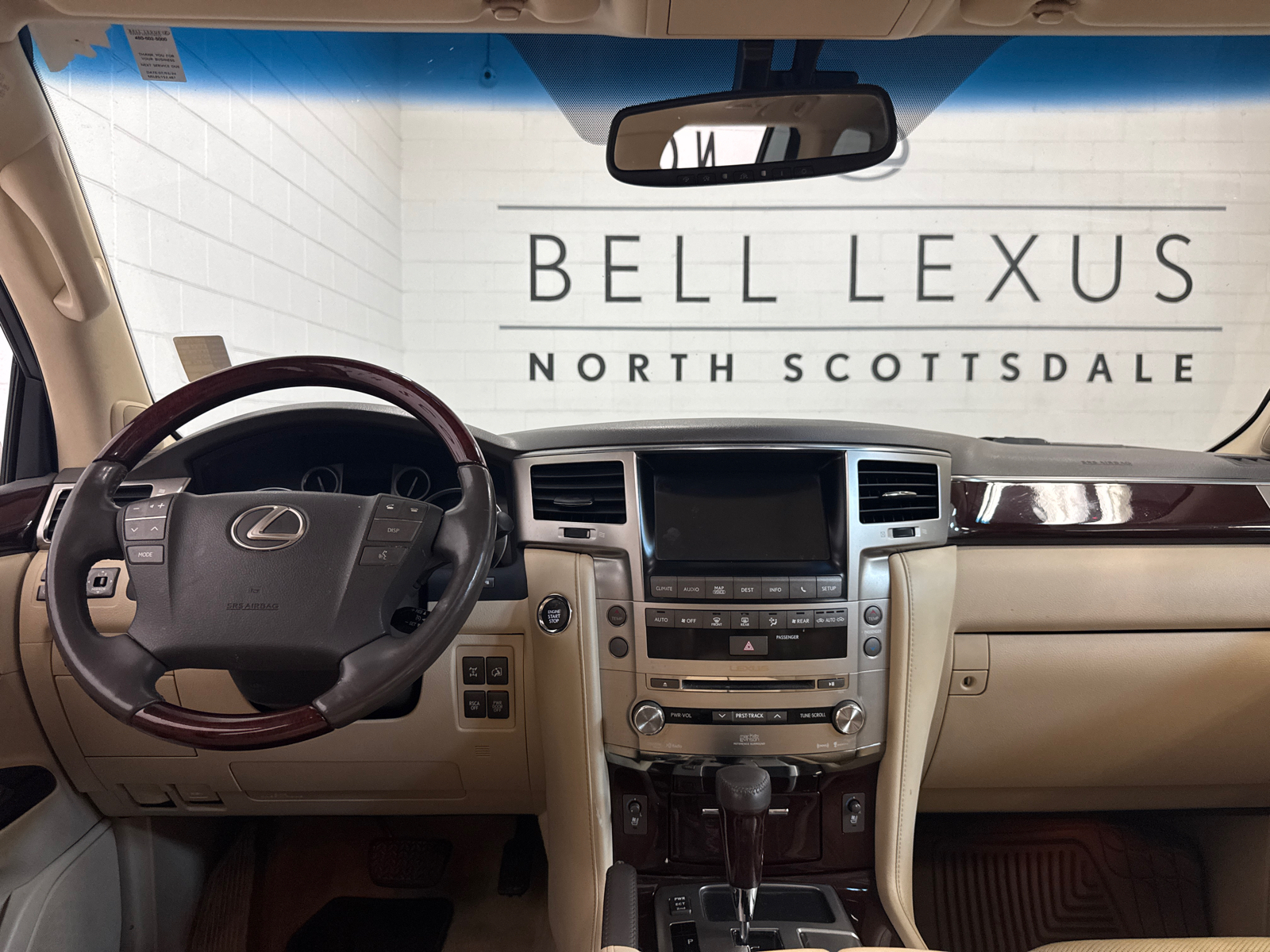 2013 Lexus LX 570 3