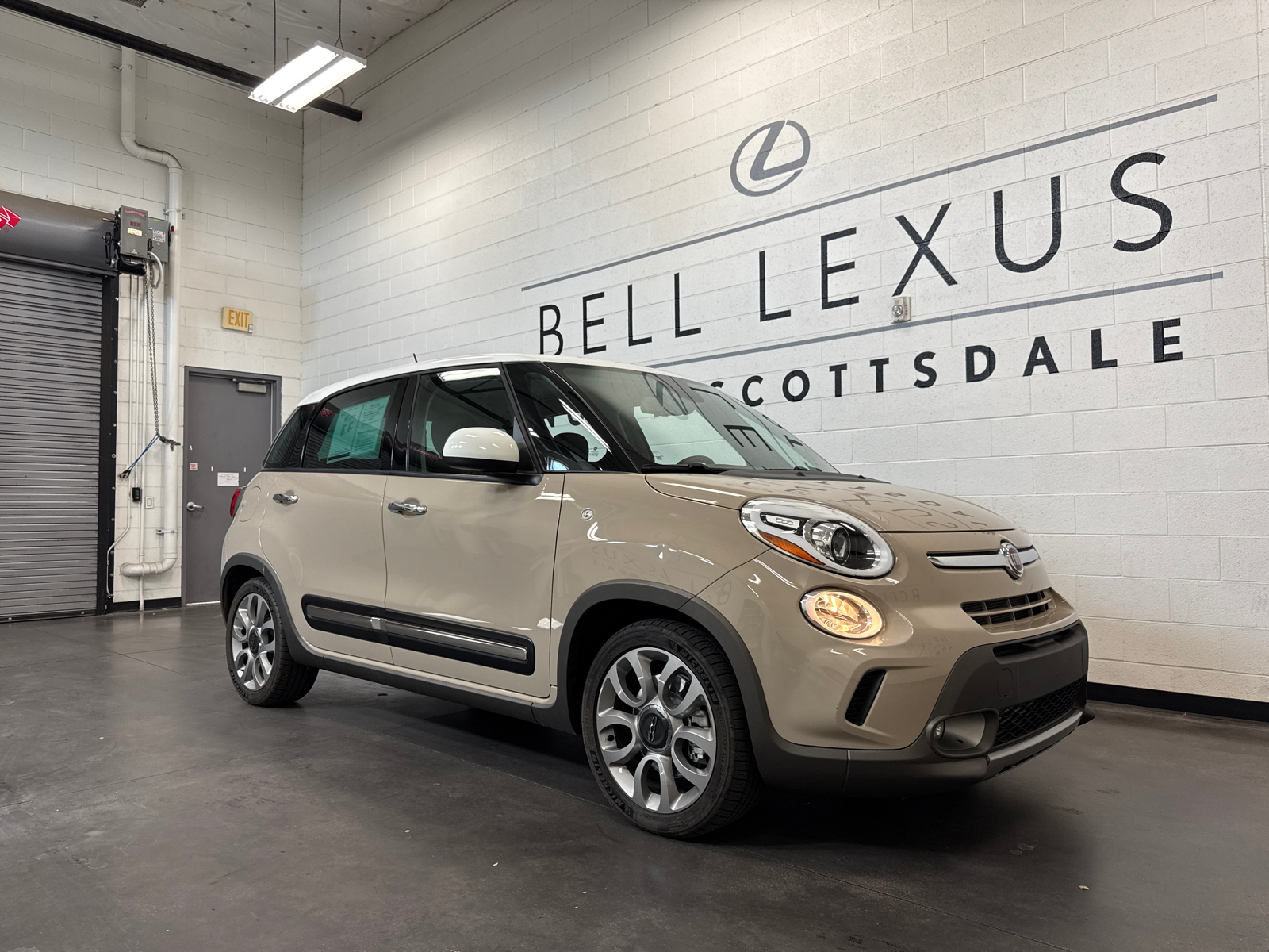 2016 Fiat 500L Trekking 1