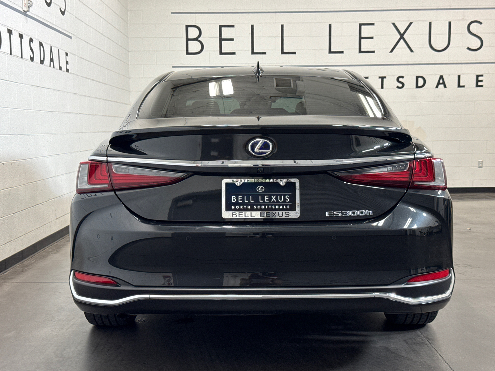 2022 Lexus ES 300h 4