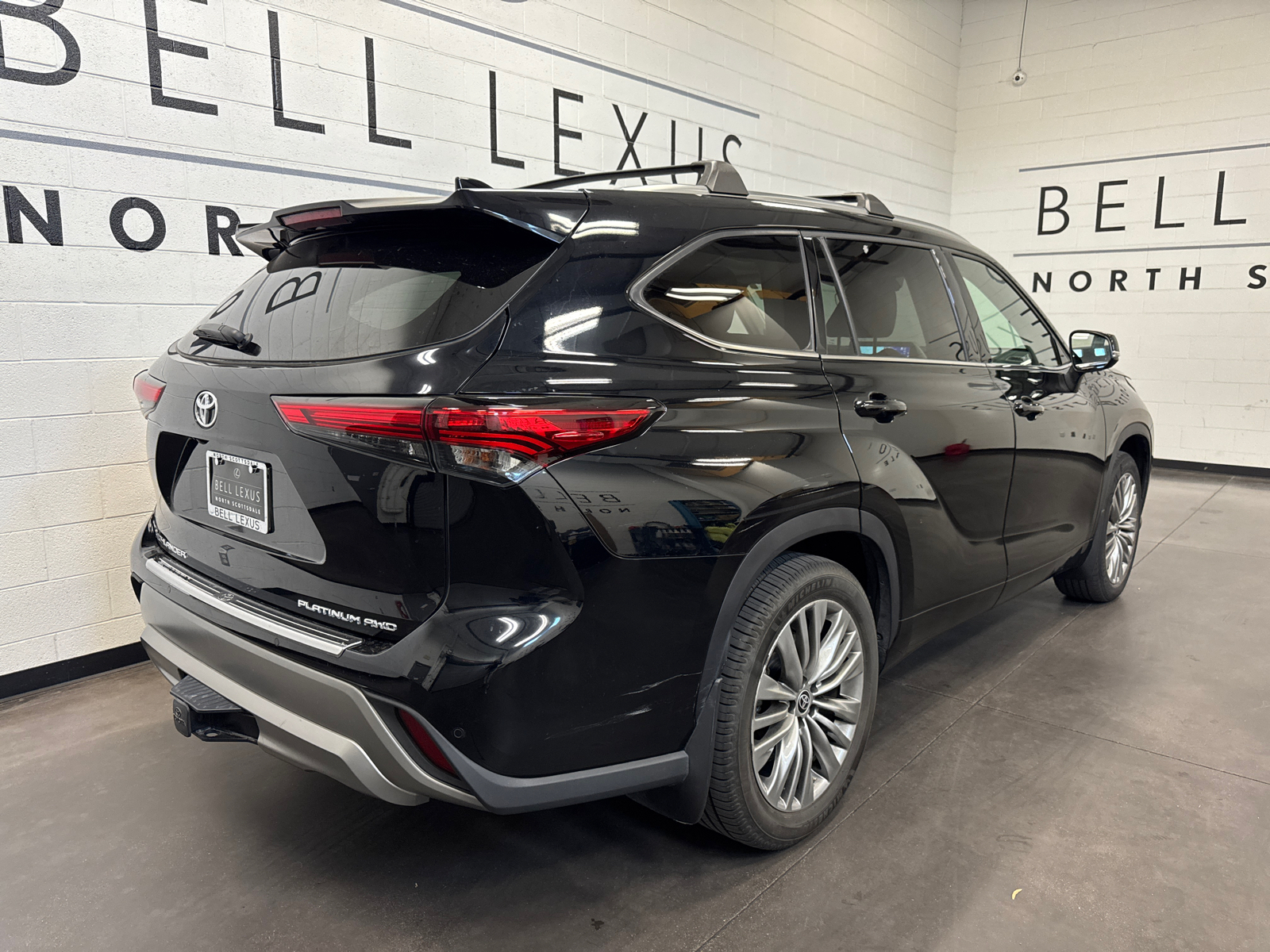 2022 Toyota Highlander Platinum 24