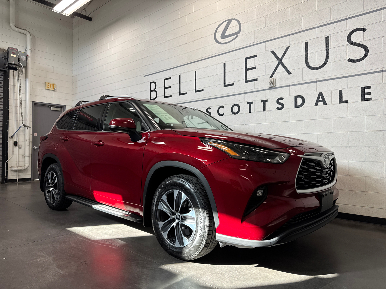 2022 Toyota Highlander XLE 1