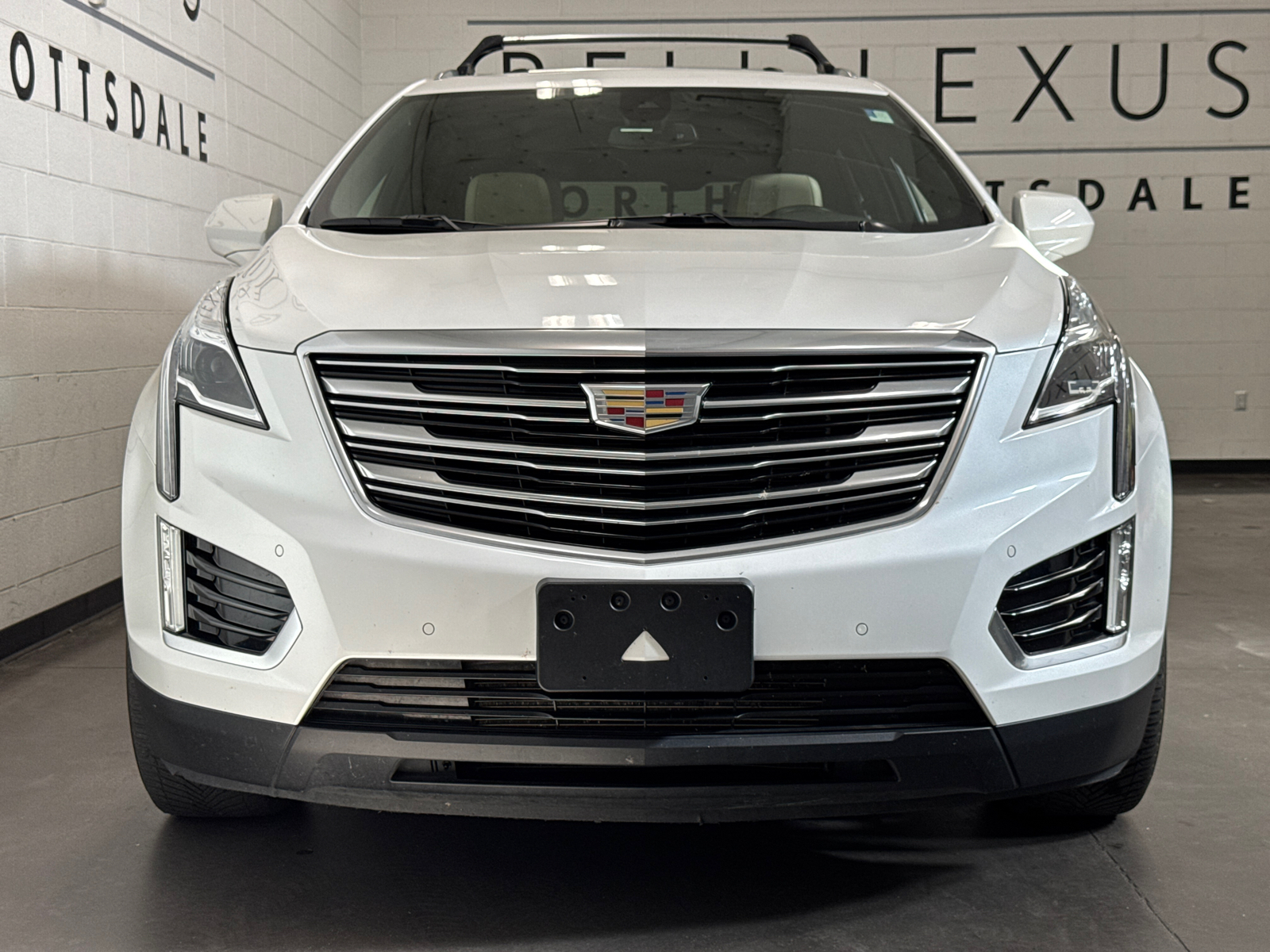 2018 Cadillac XT5 Premium Luxury 2