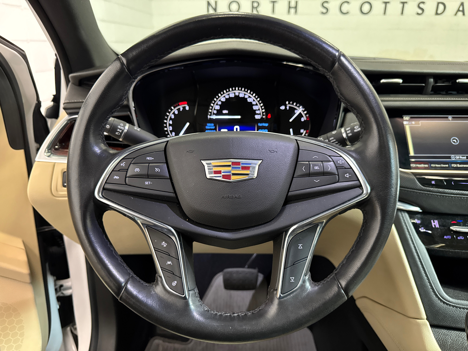 2018 Cadillac XT5 Premium Luxury 8