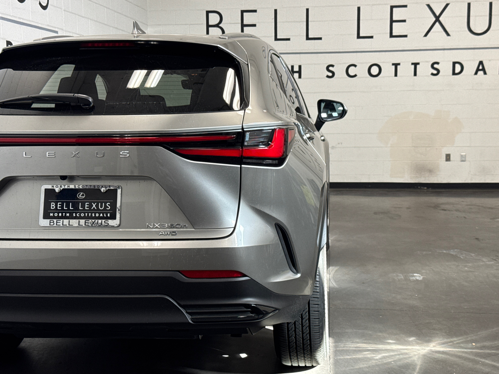 2022 Lexus NX 350h Base 4