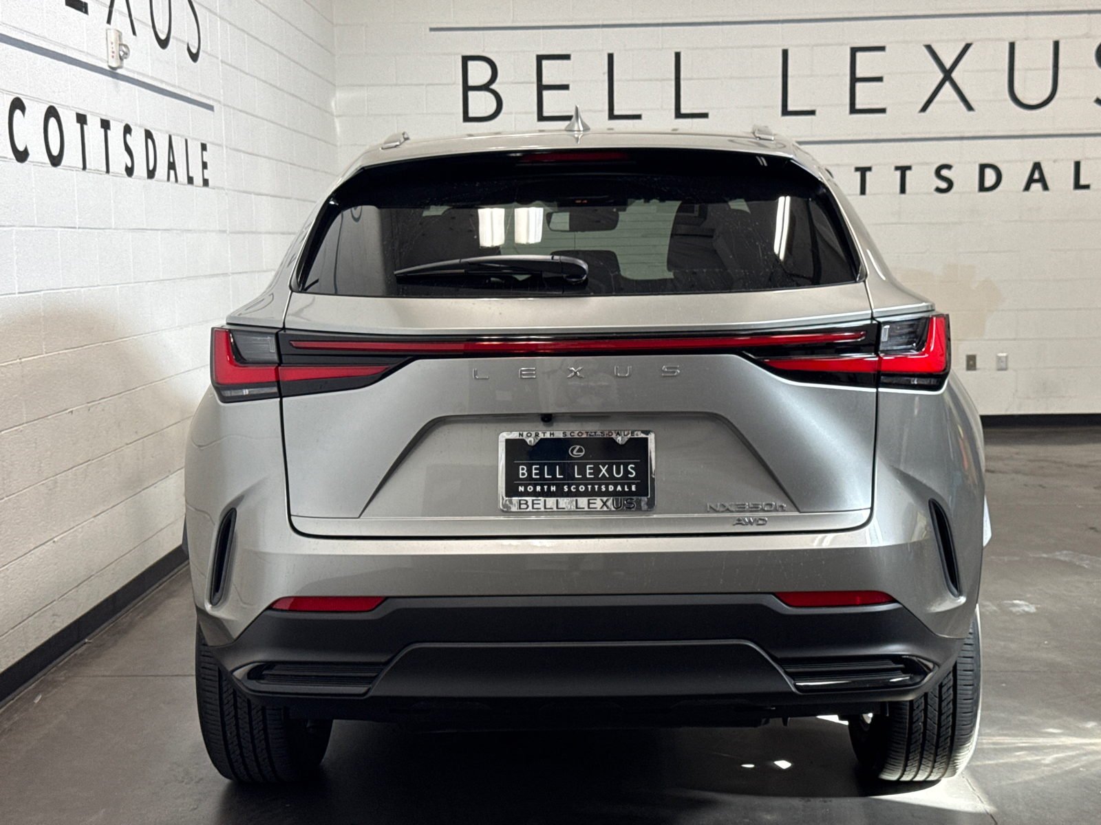 2022 Lexus NX 350h Base 26