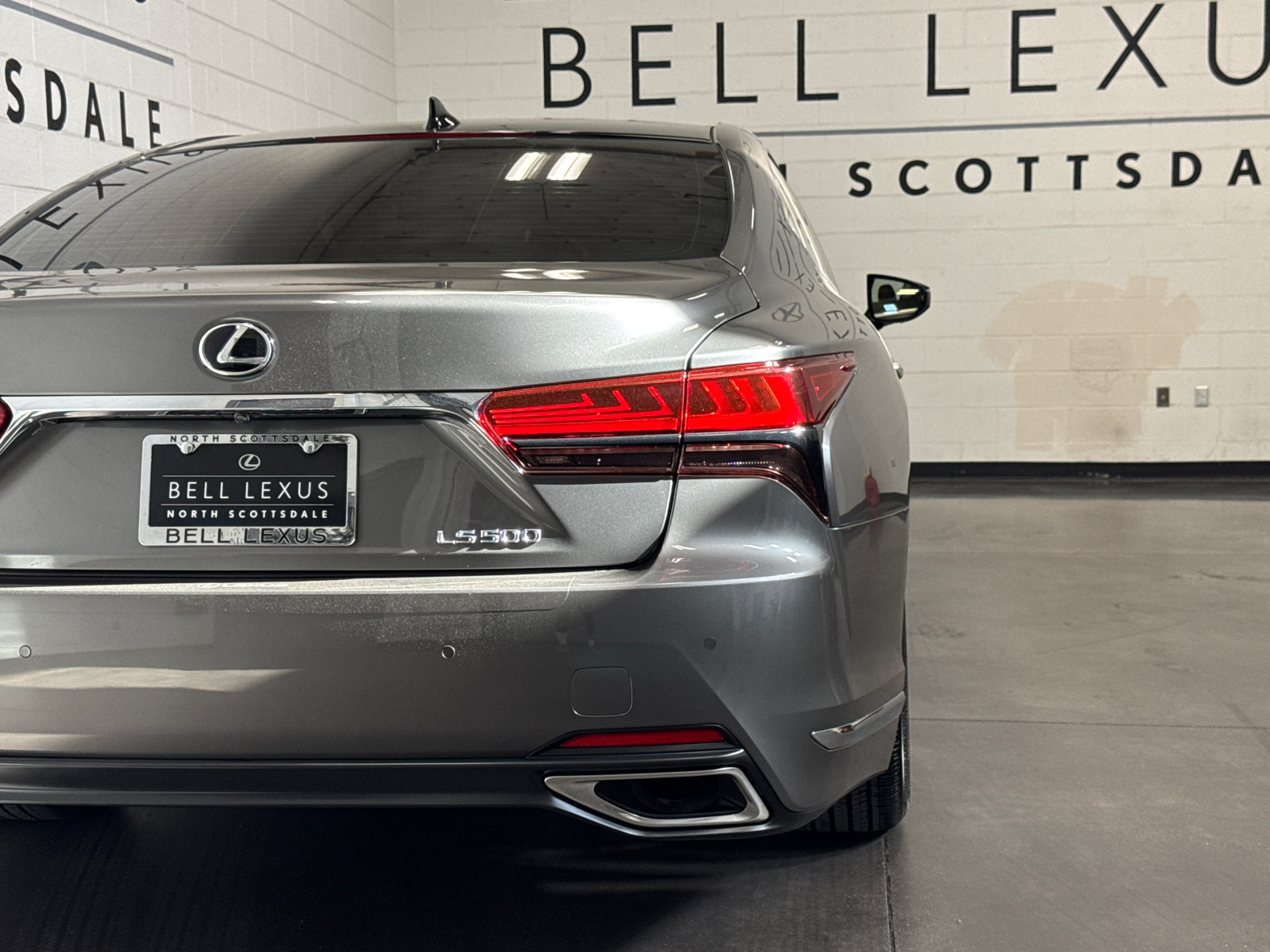 2022 Lexus LS 500 Base 23