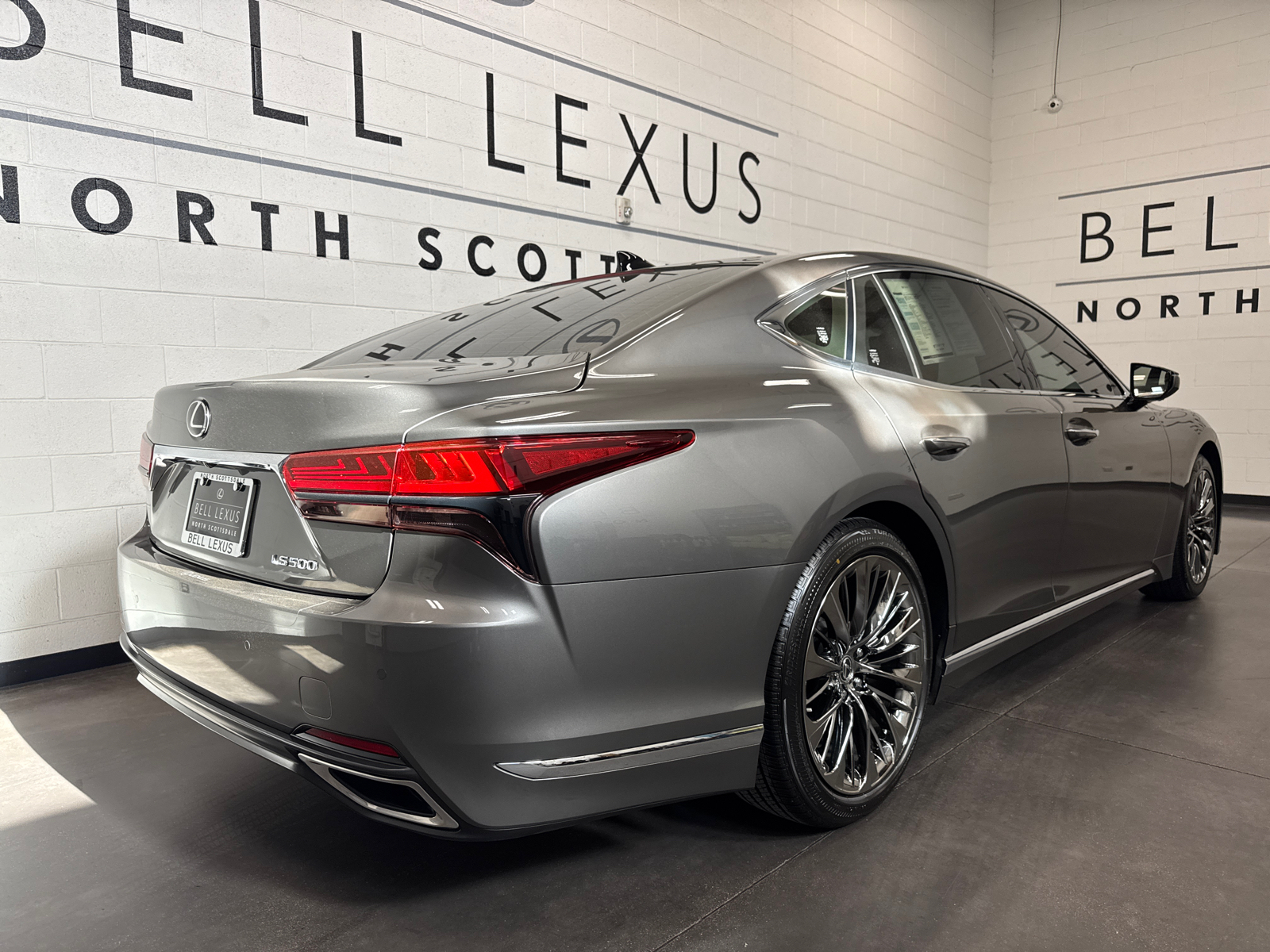 2022 Lexus LS 500 Base 25