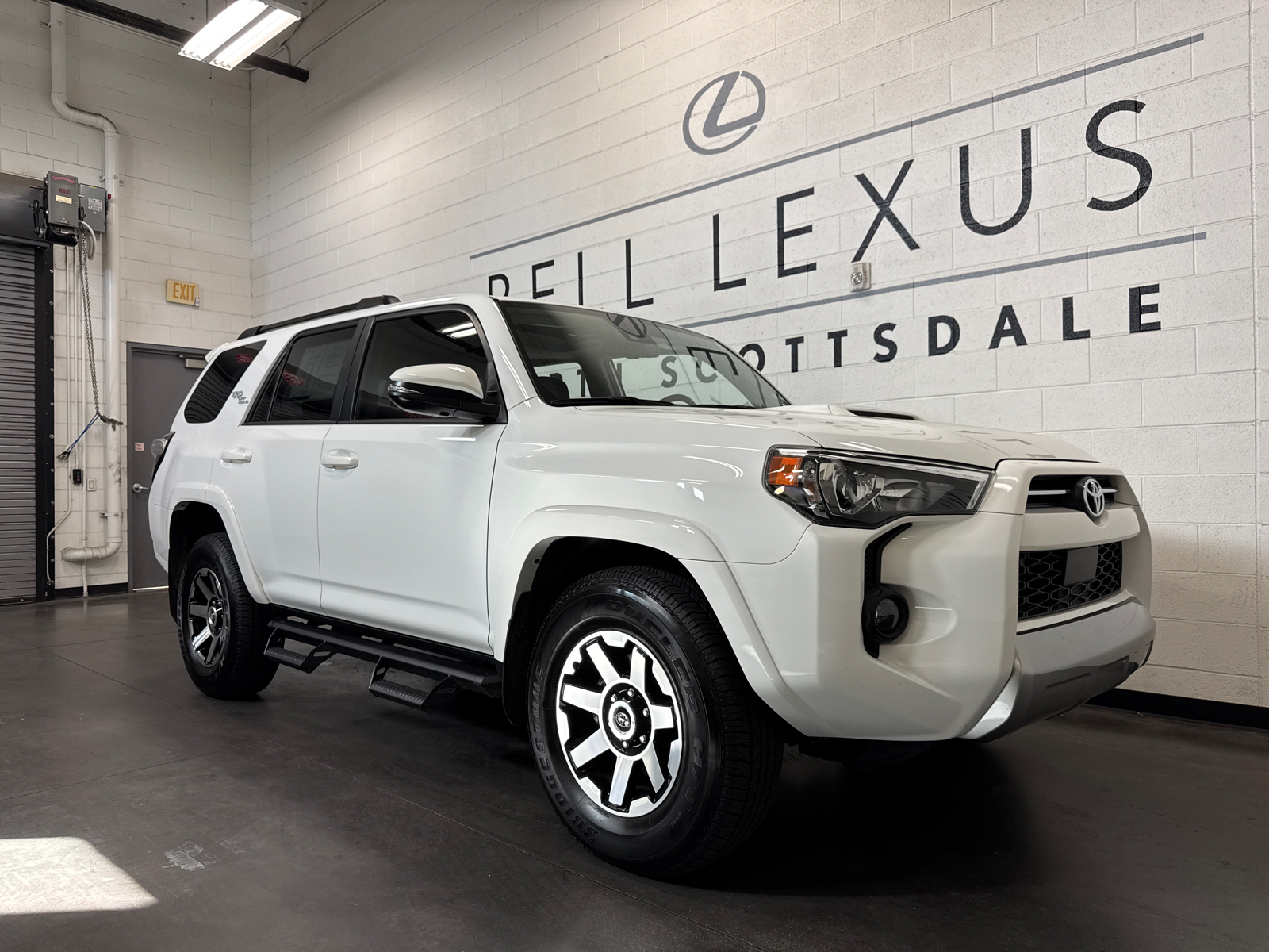 2024 Toyota 4Runner TRD Off-Road Premium 1