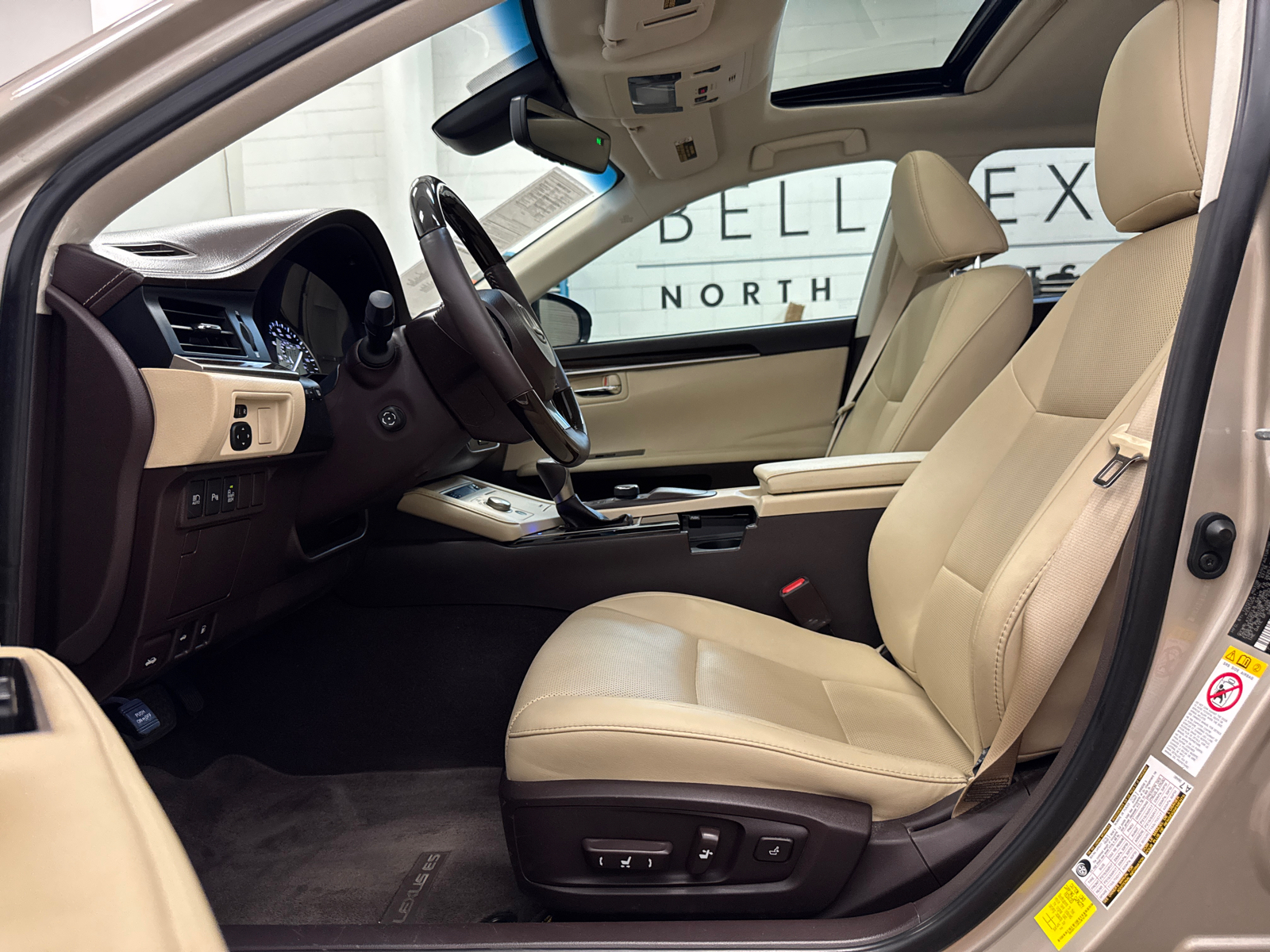 2016 Lexus ES 350 19