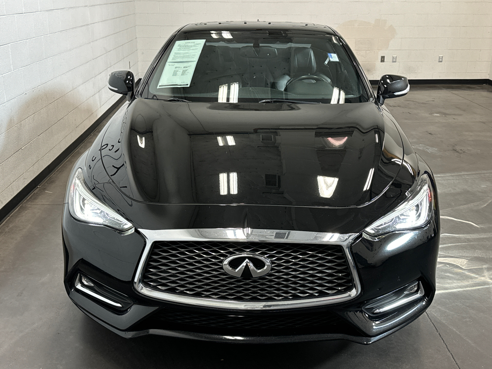 2017 INFINITI Q60 2.0t Premium 2