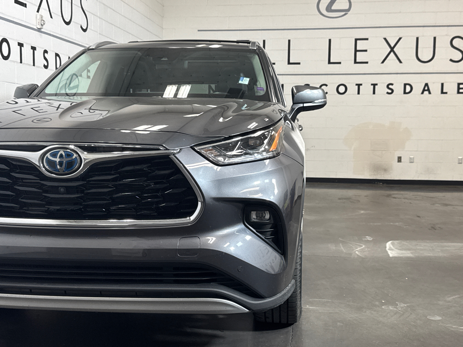 2021 Toyota Highlander Hybrid Platinum 3