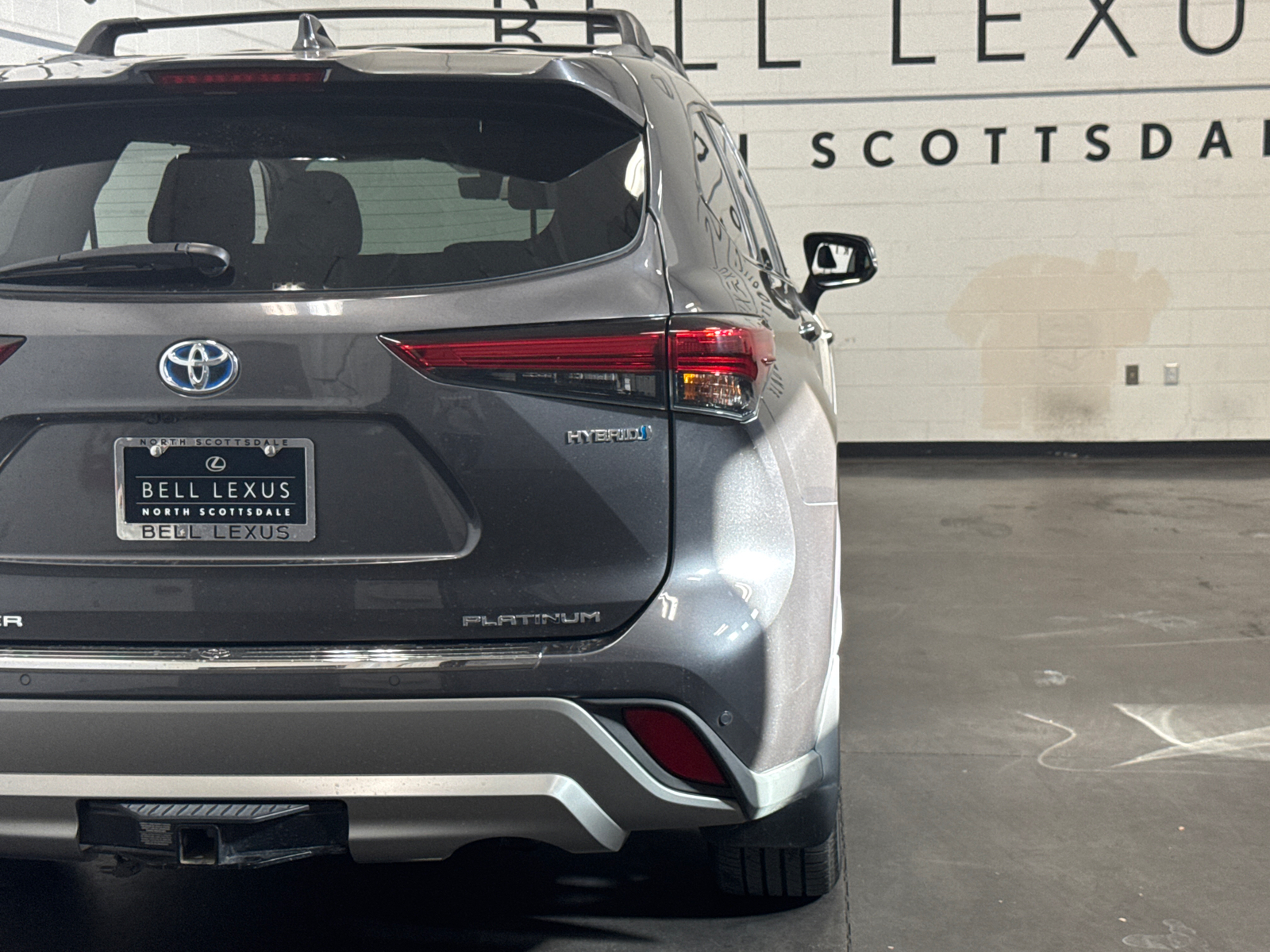 2021 Toyota Highlander Hybrid Platinum 24