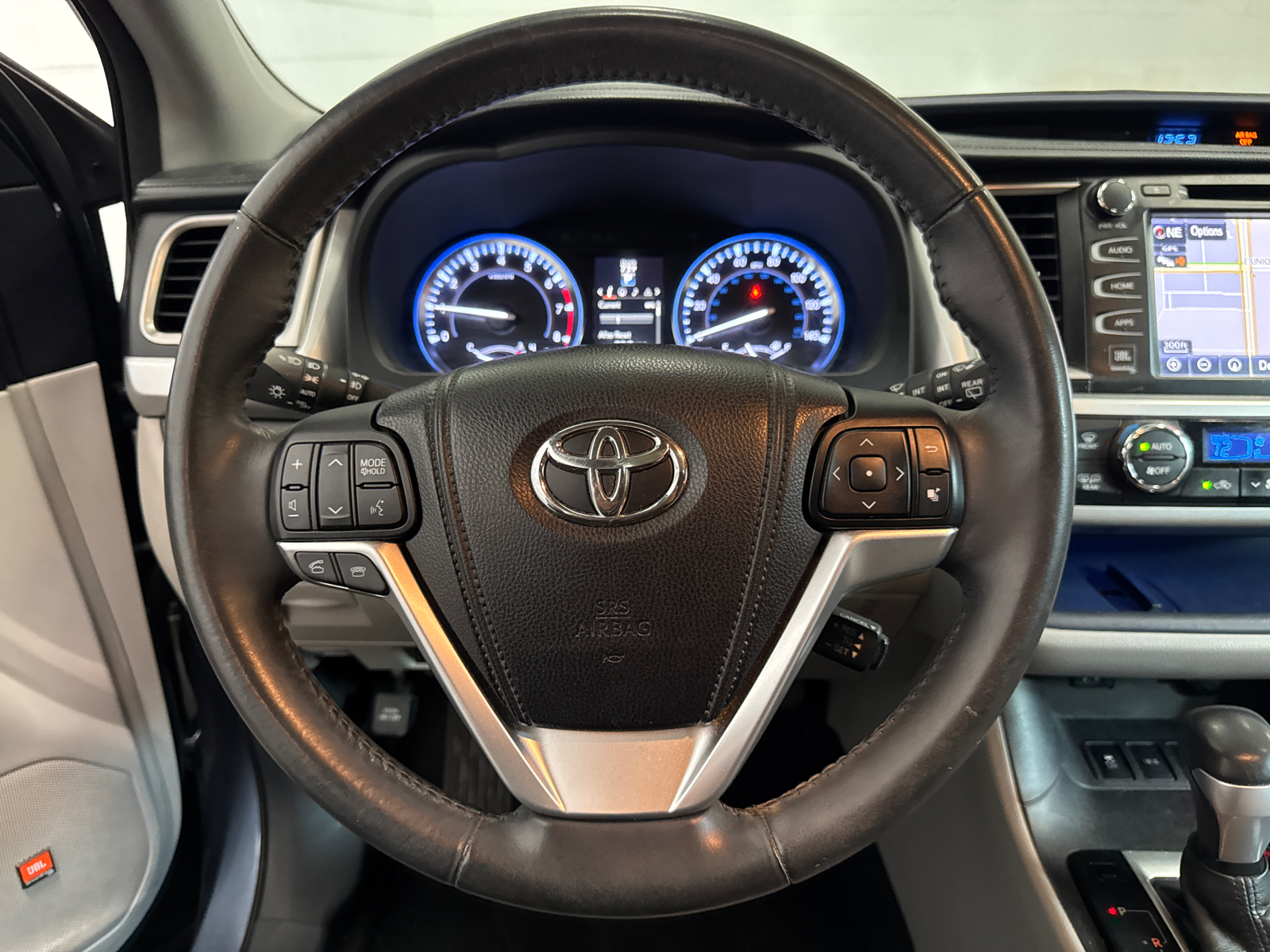 2014 Toyota Highlander Limited 14