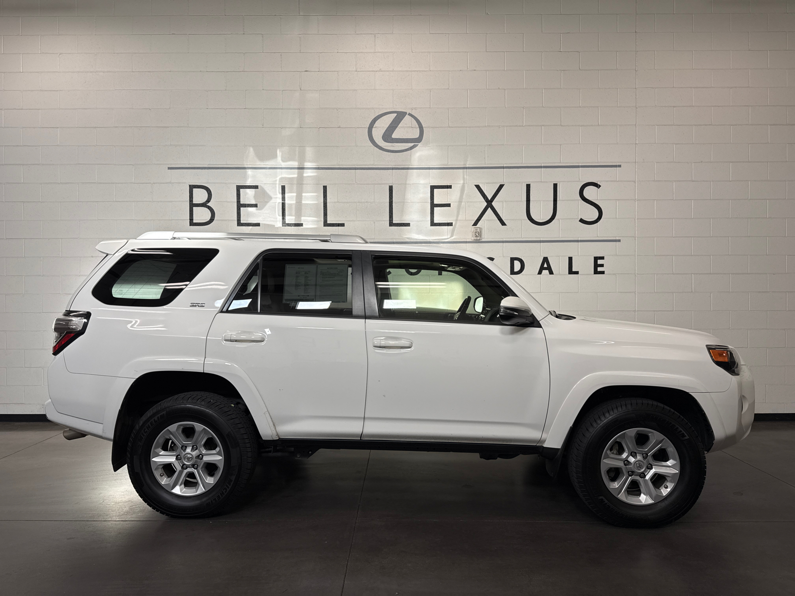 2017 Toyota 4Runner SR5 Premium 2