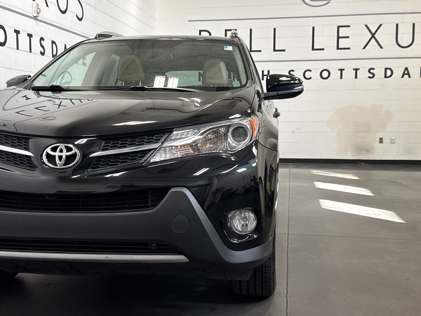 2015 Toyota RAV4 Limited 3