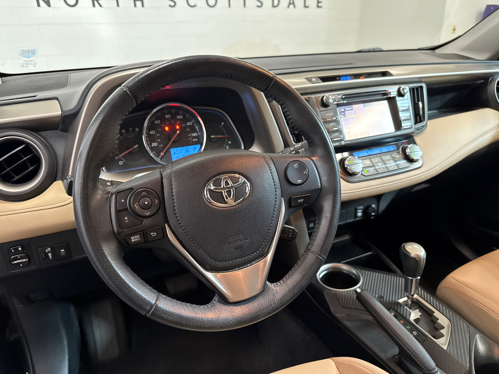 2015 Toyota RAV4 Limited 16