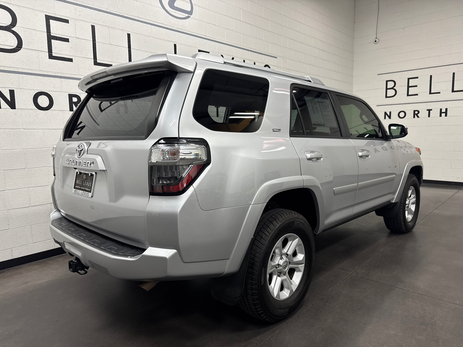 2017 Toyota 4Runner SR5 3