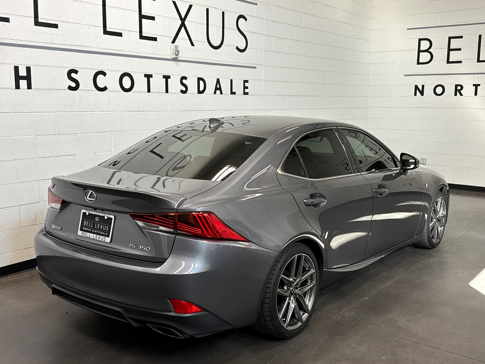 2019 Lexus IS 350 27