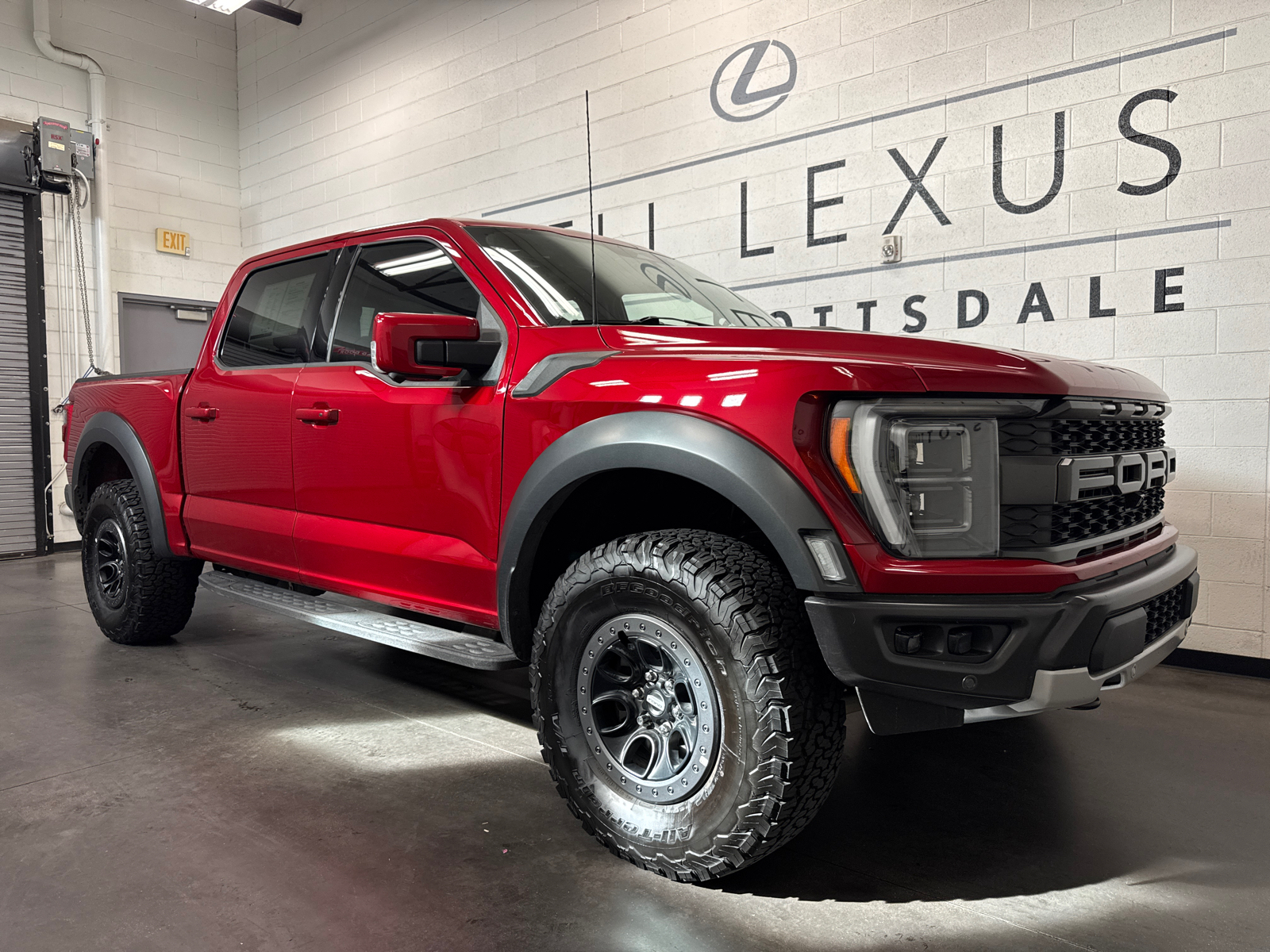 2023 Ford F-150 Raptor 1